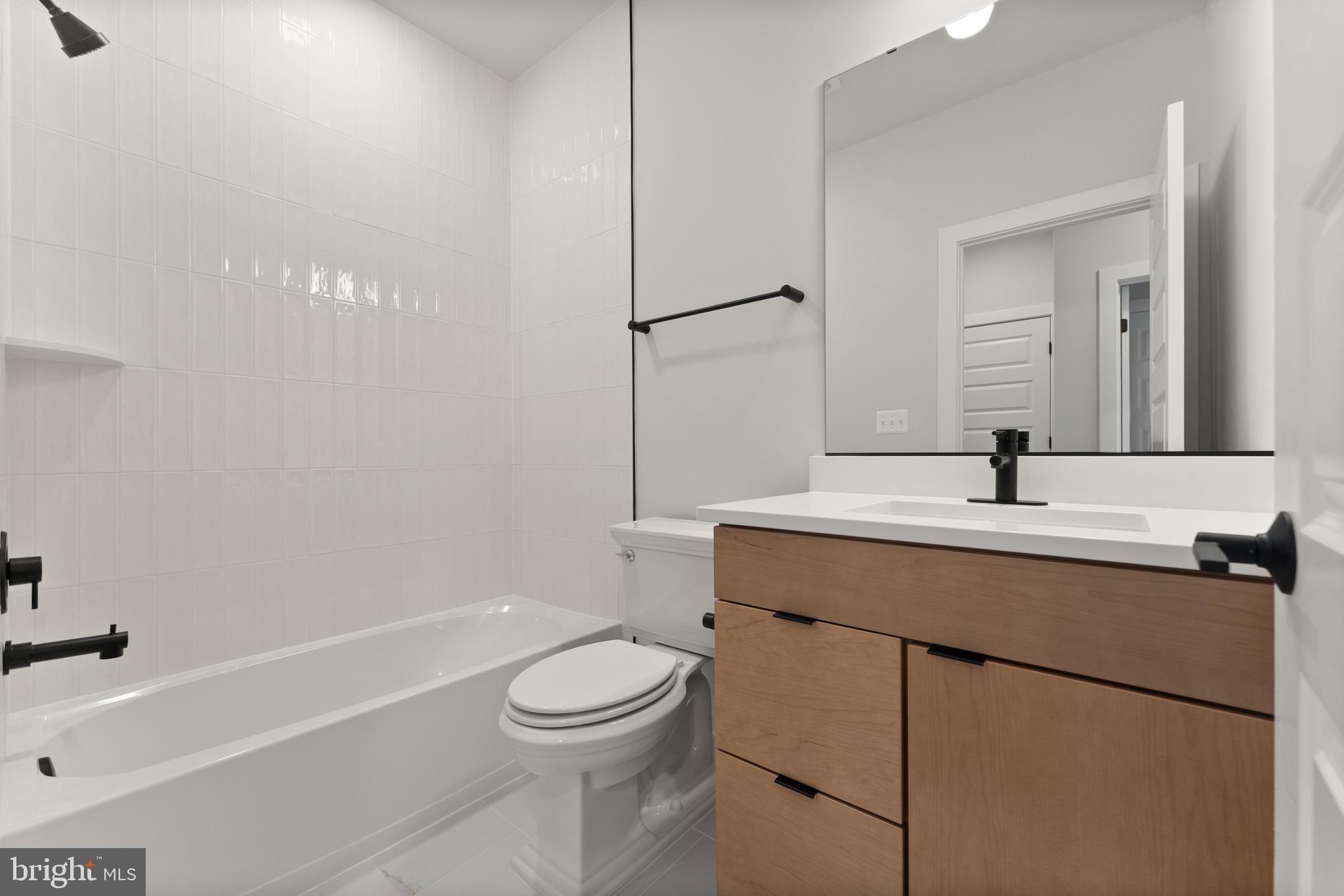 MELFORD TOWN CENTER - Residential