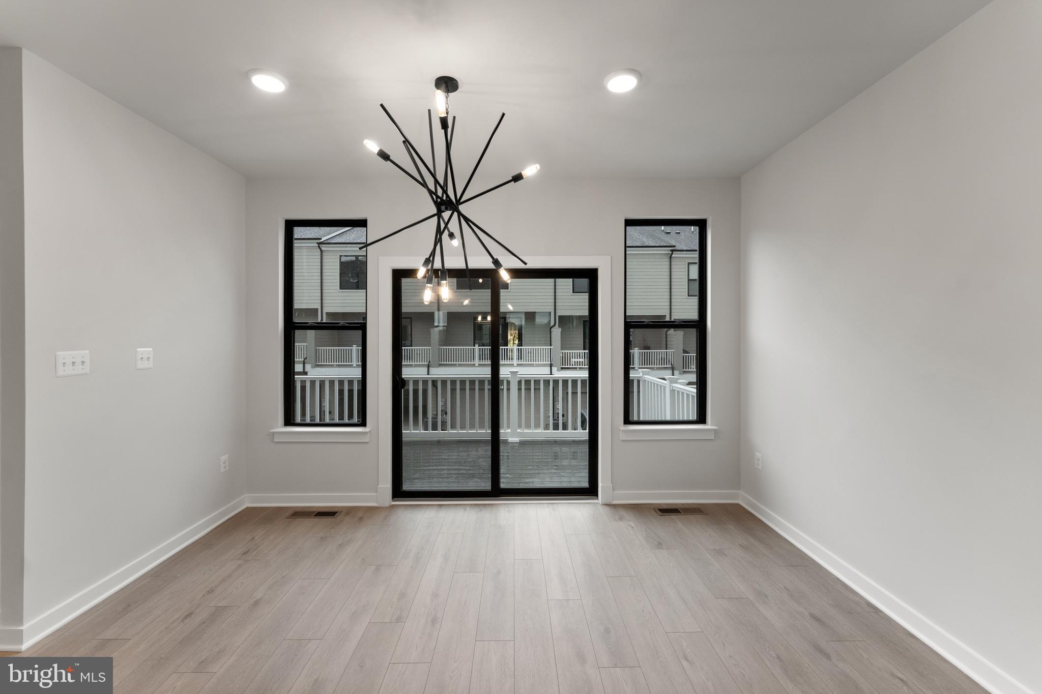 MELFORD TOWN CENTER - Residential