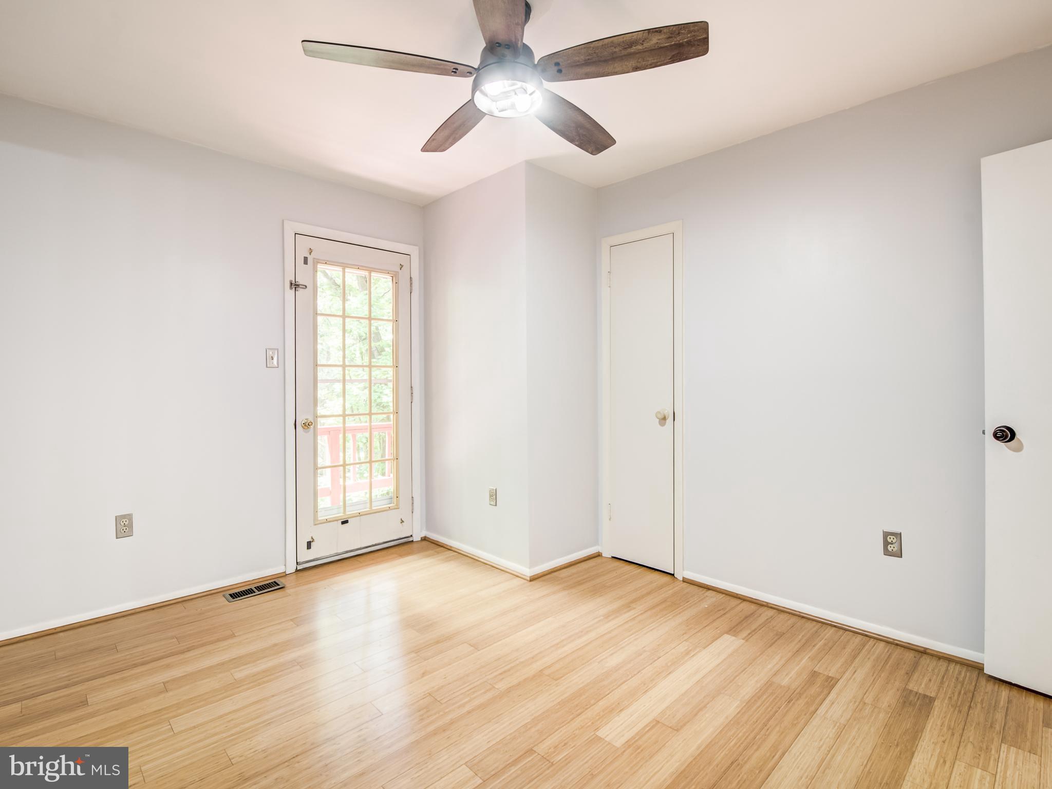 HOLLAND CLIFF SHORES - Residential