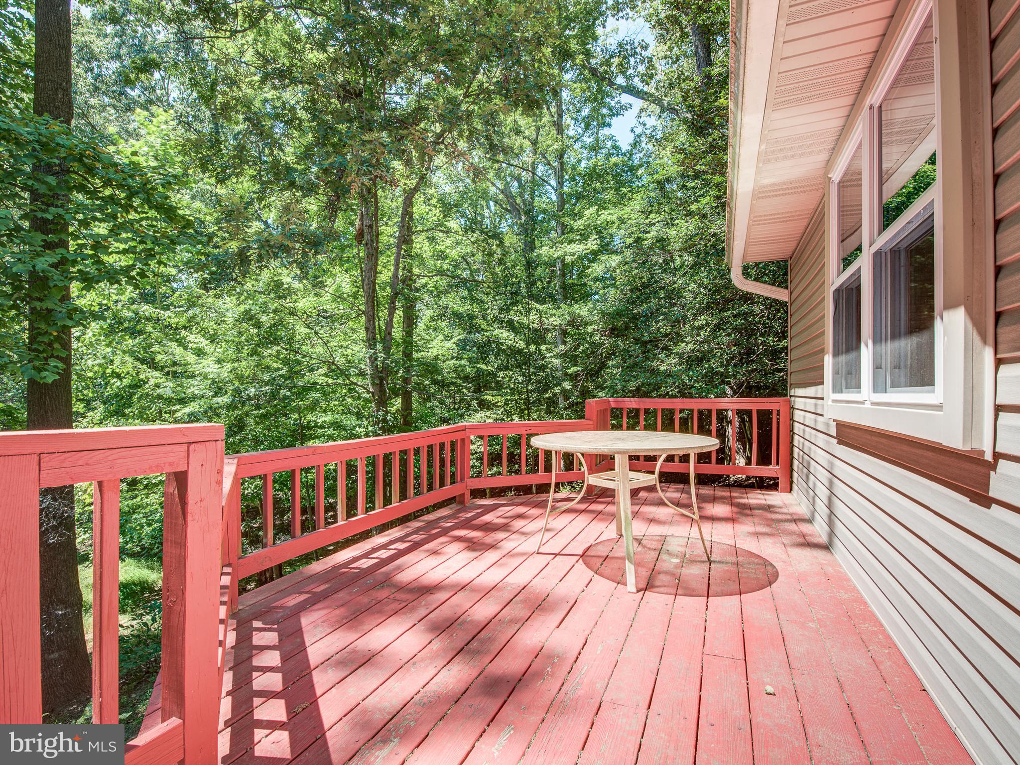 HOLLAND CLIFF SHORES - Residential