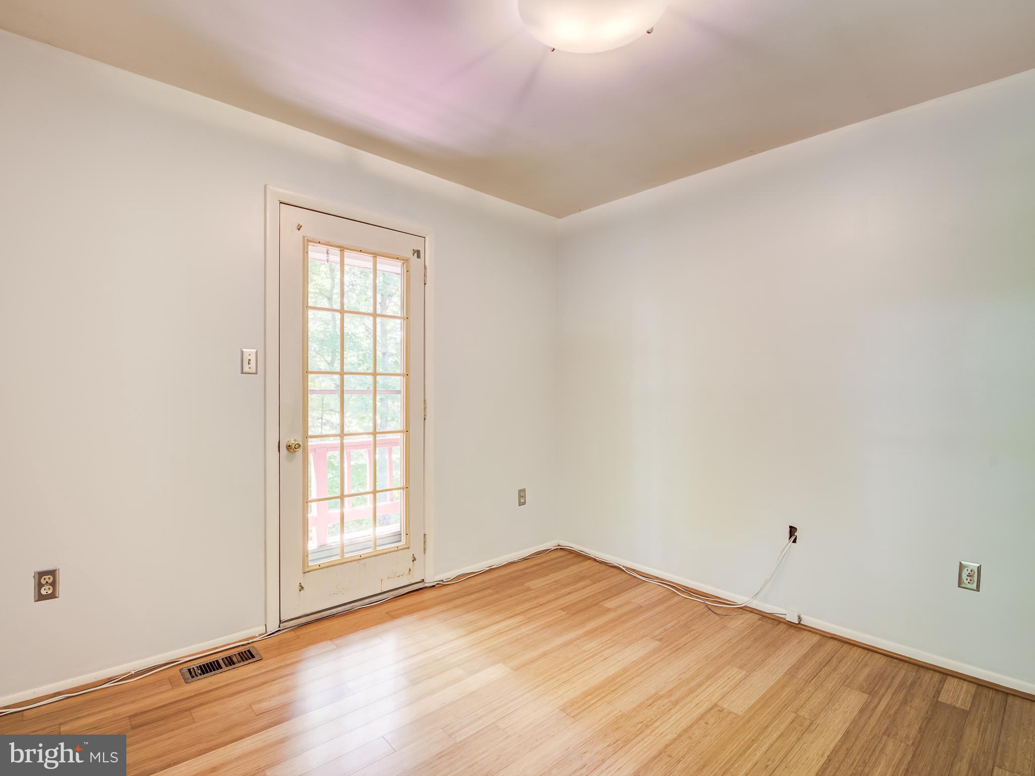 HOLLAND CLIFF SHORES - Residential