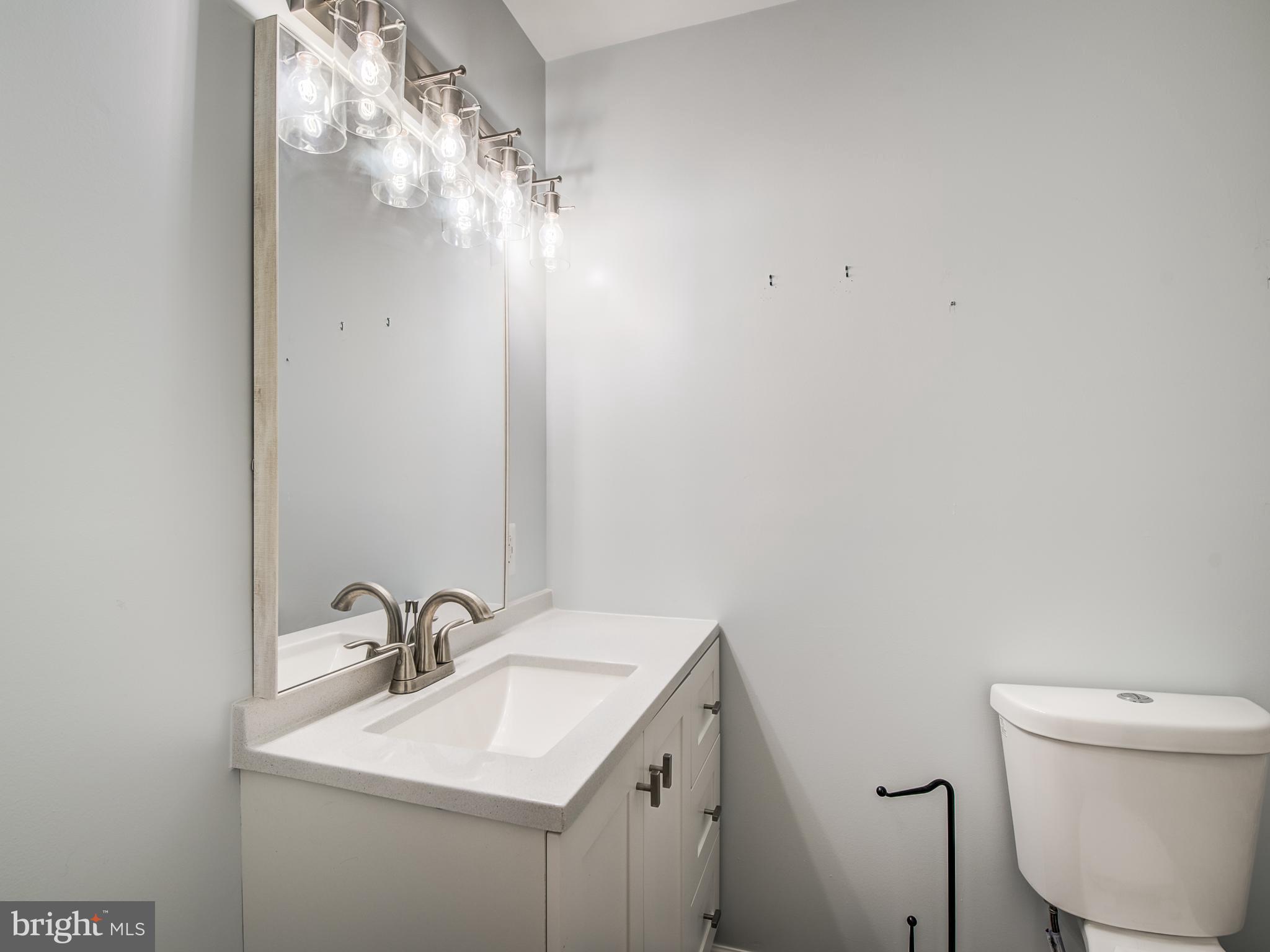 HOLLAND CLIFF SHORES - Residential