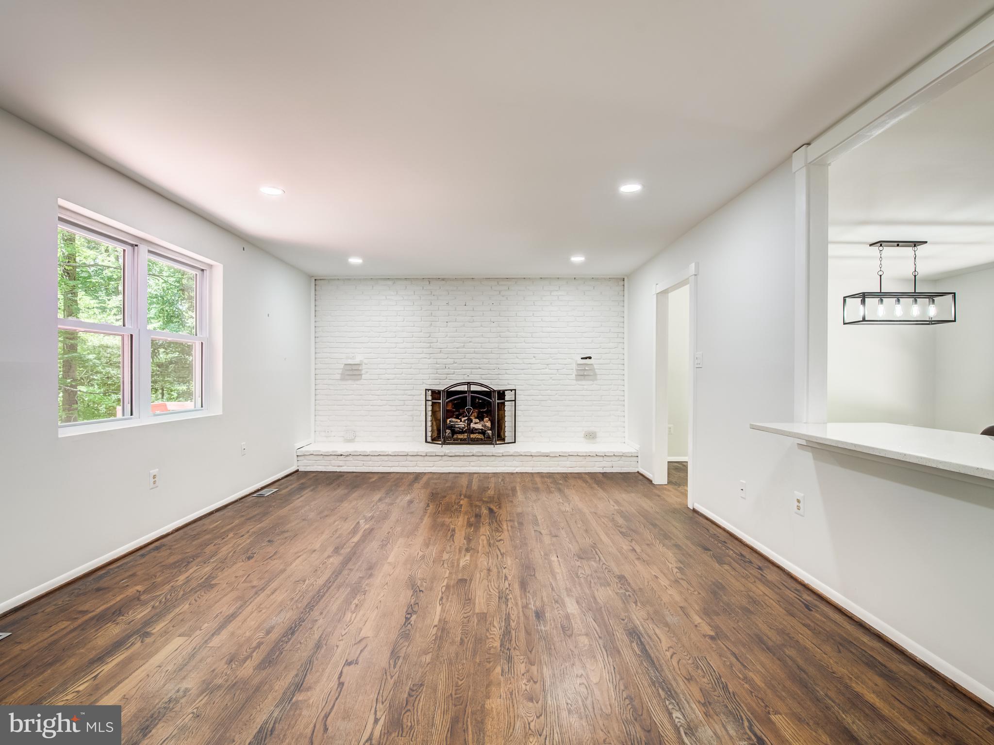 HOLLAND CLIFF SHORES - Residential