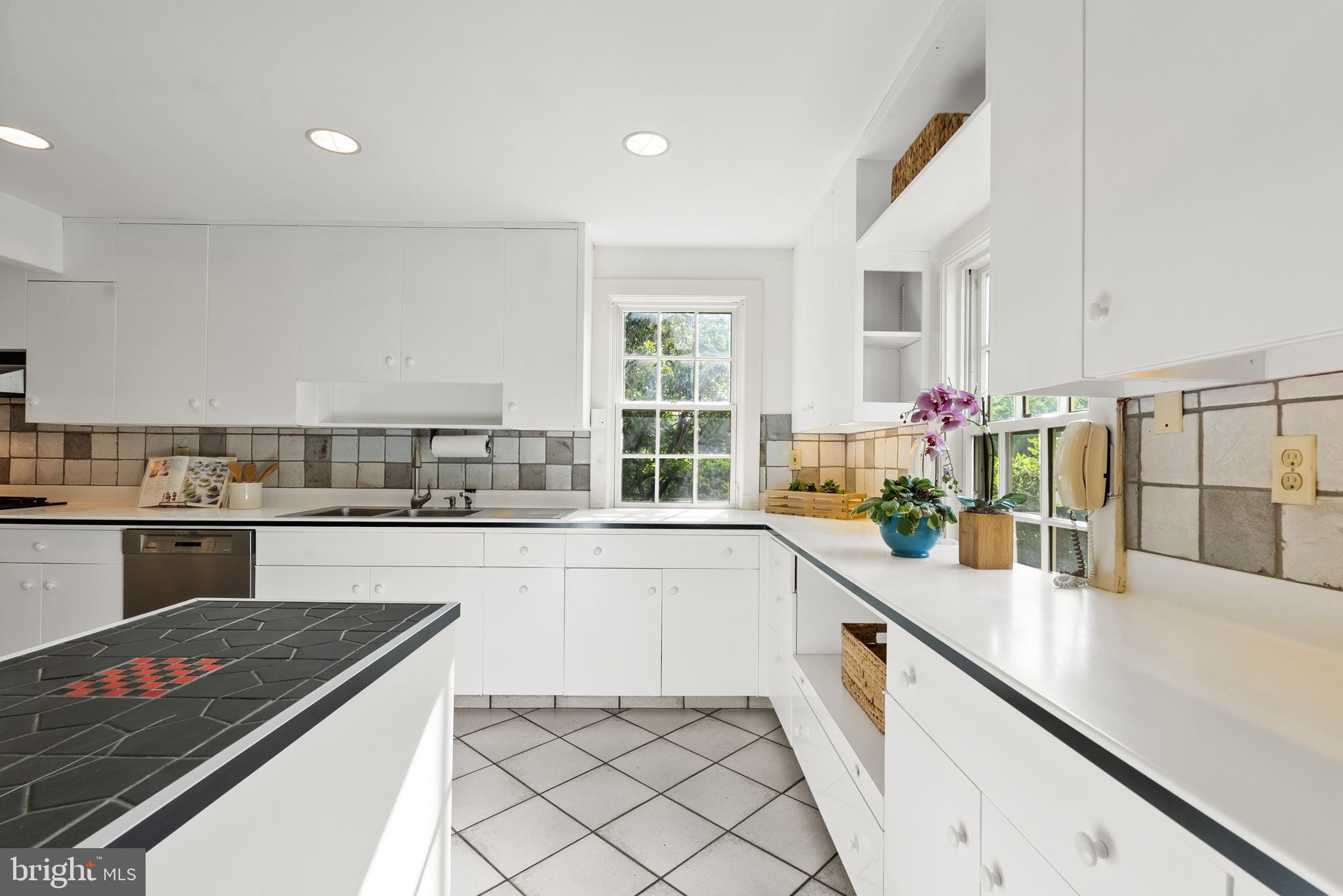 GREENSPRING VALLEY - Residential