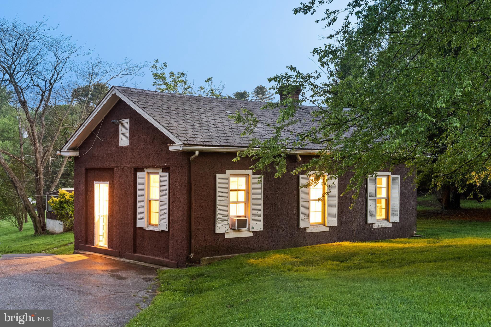 GREENSPRING VALLEY - Residential