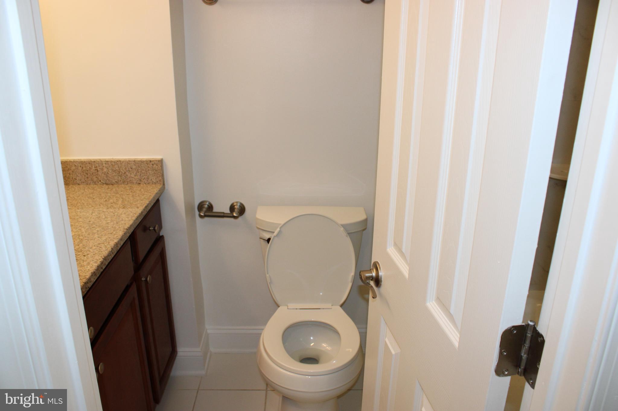 2301 GREENERY LANE 103-5