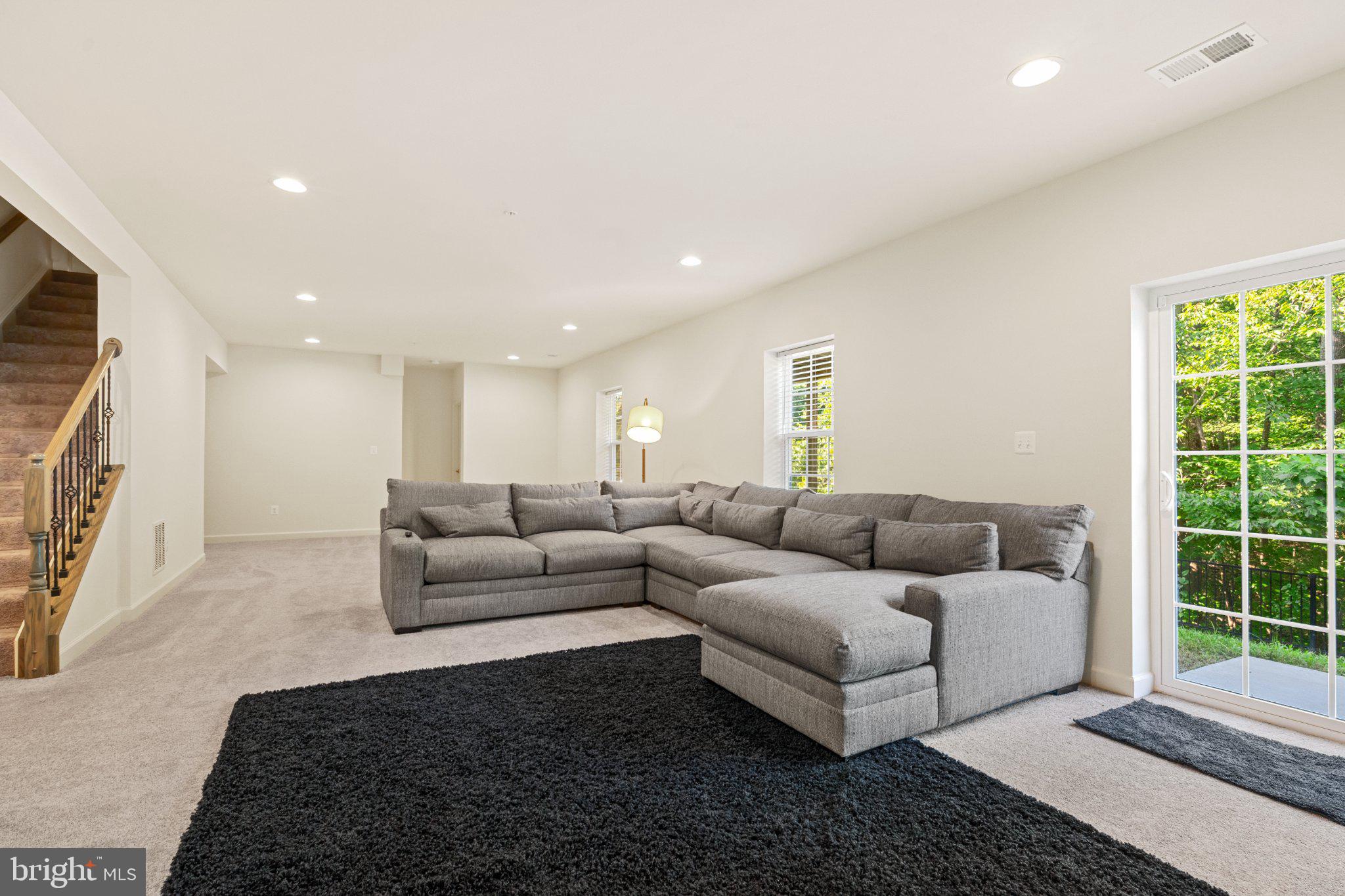 CEDAR CHASE - Residential