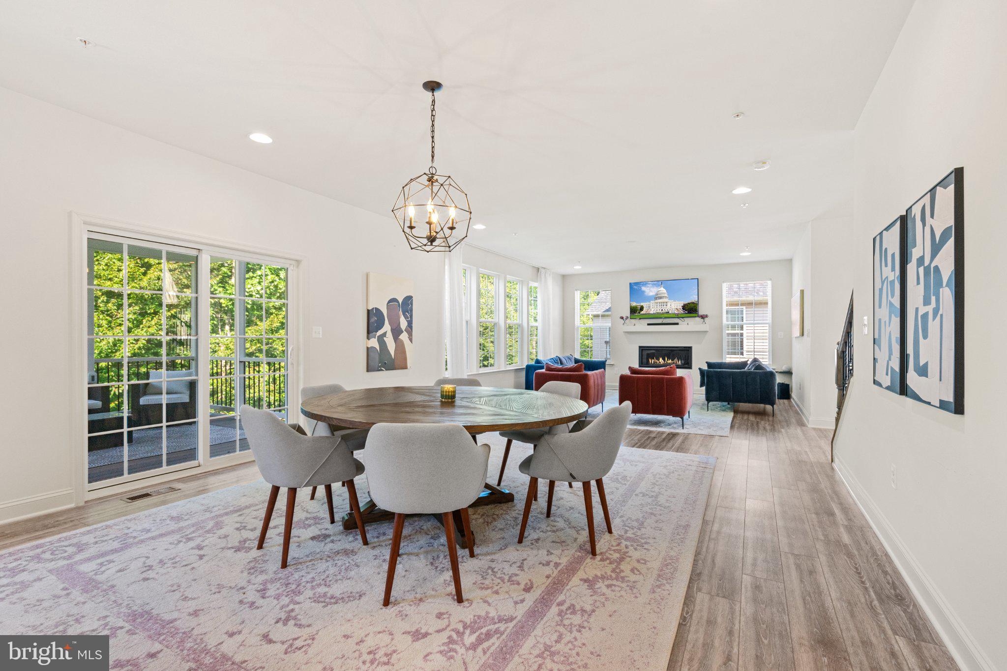 CEDAR CHASE - Residential