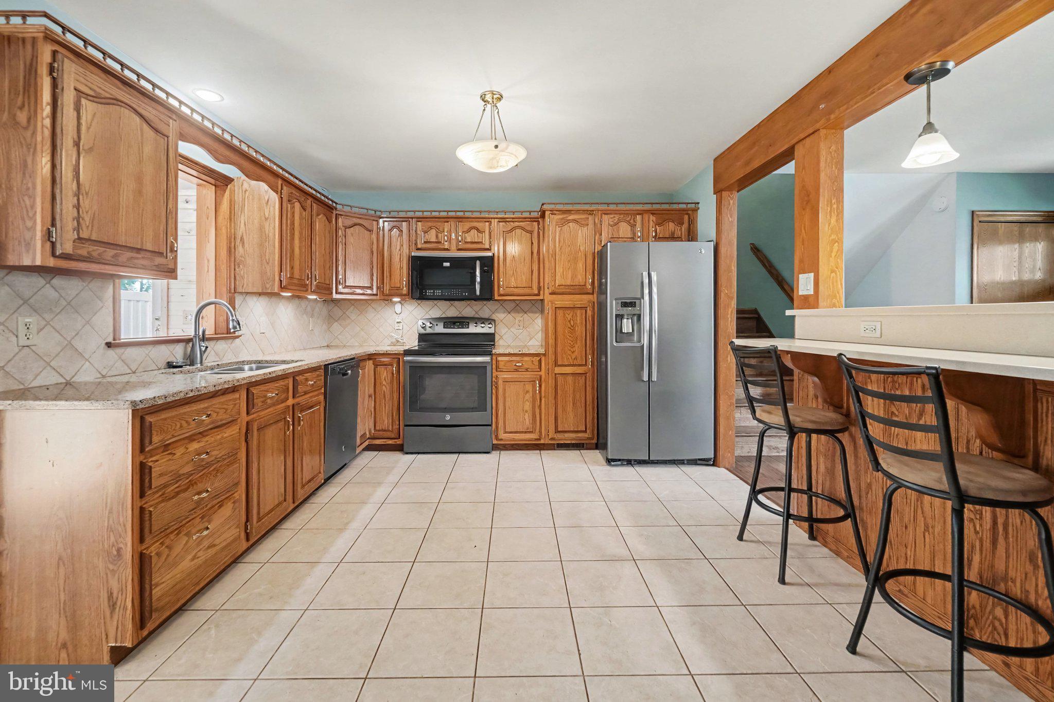 1612 GREENWOOD DRIVE