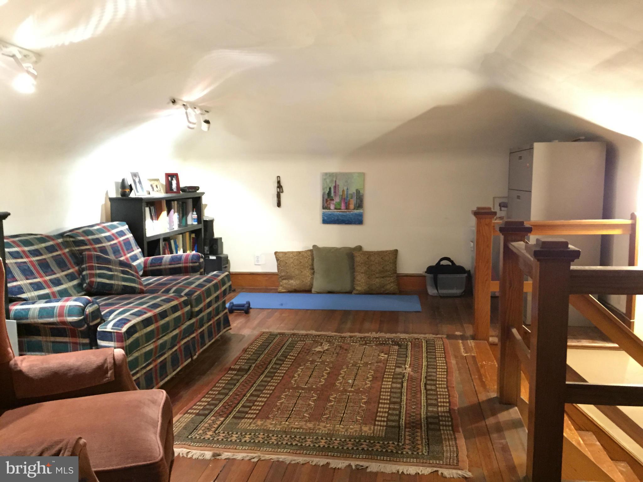 HUNTING RIDGE HISTORIC DISTRICT - Residential