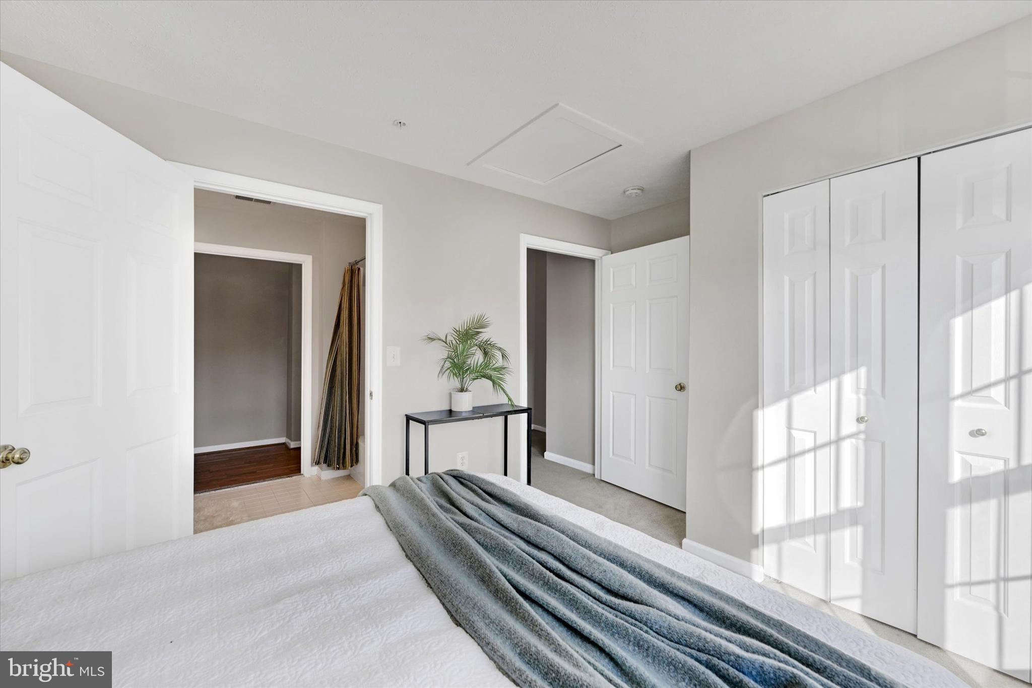 PERRY HALL FARMS GARDEN CONDOS - Residential