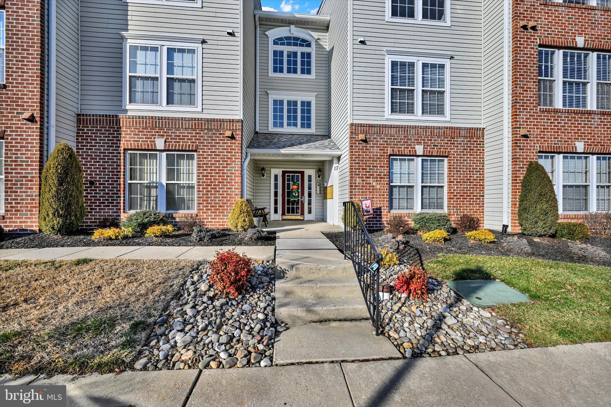 PERRY HALL FARMS GARDEN CONDOS - Residential