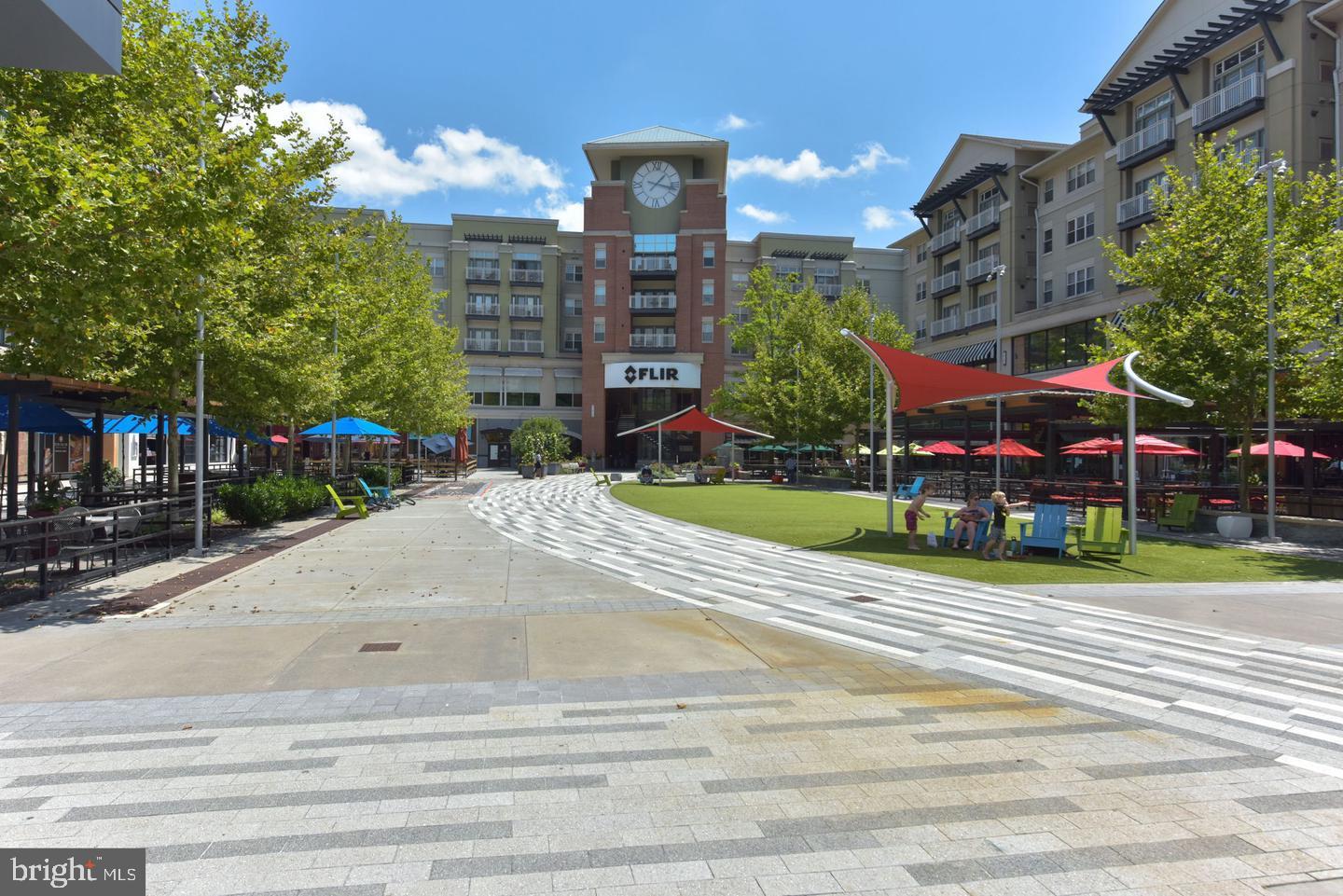 ARLINGTON RIDGE - Residential