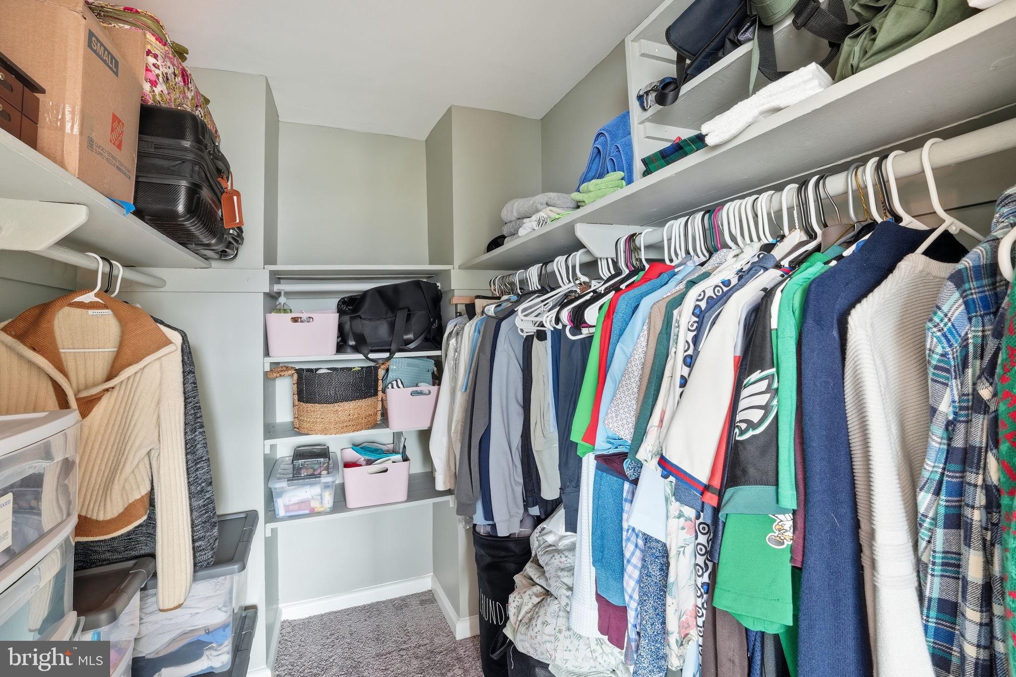 ARLINGTON RIDGE - Residential