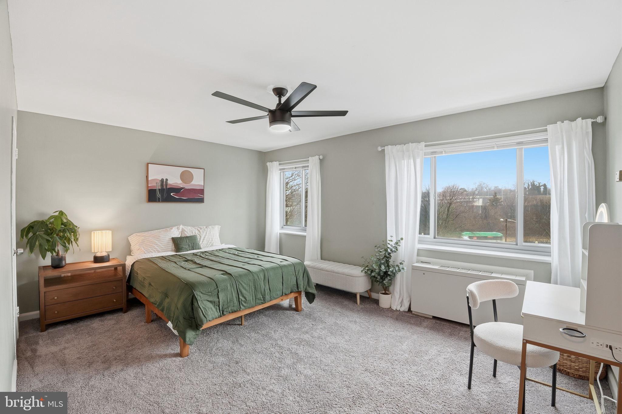 ARLINGTON RIDGE - Residential