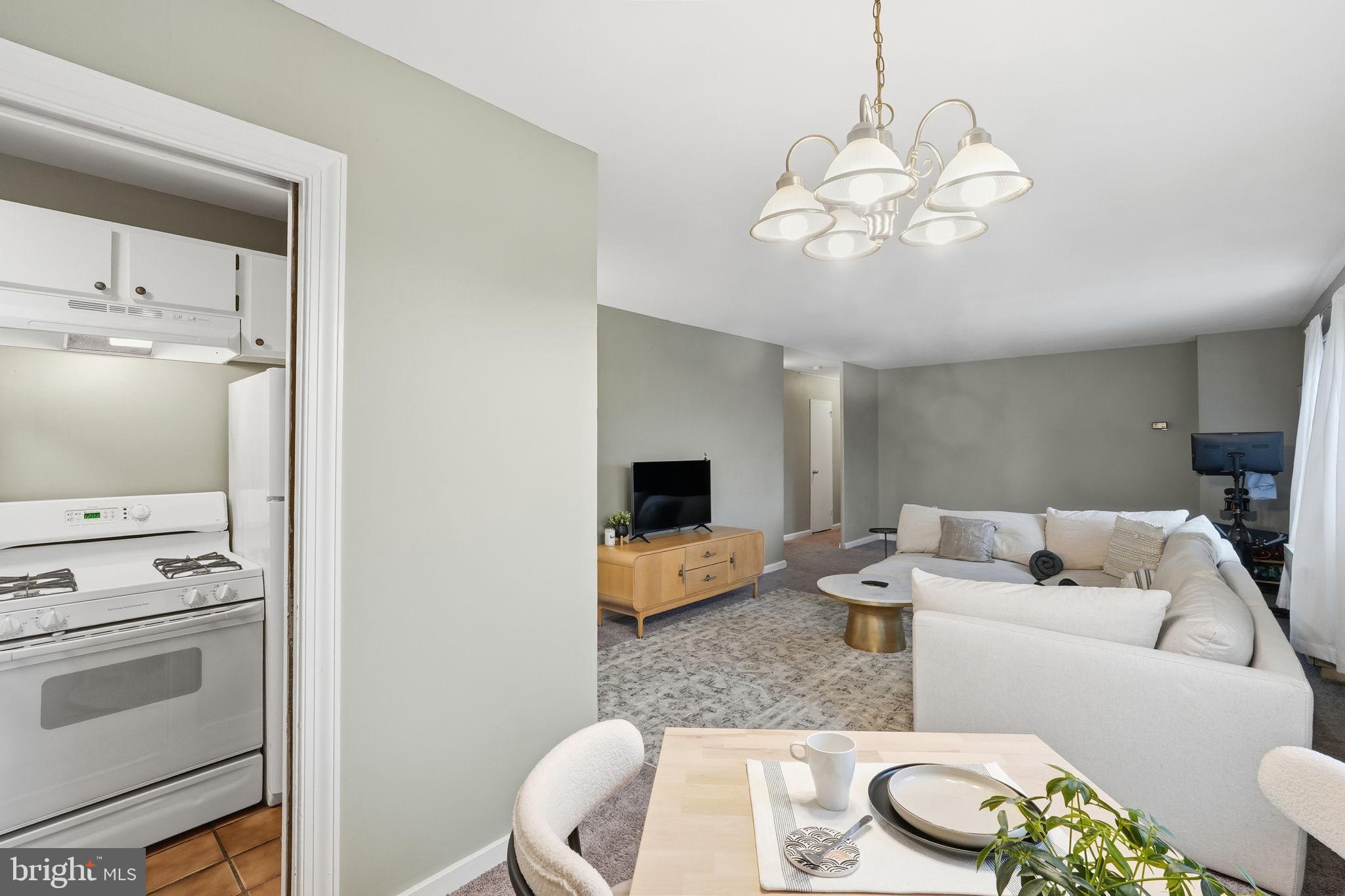 ARLINGTON RIDGE - Residential