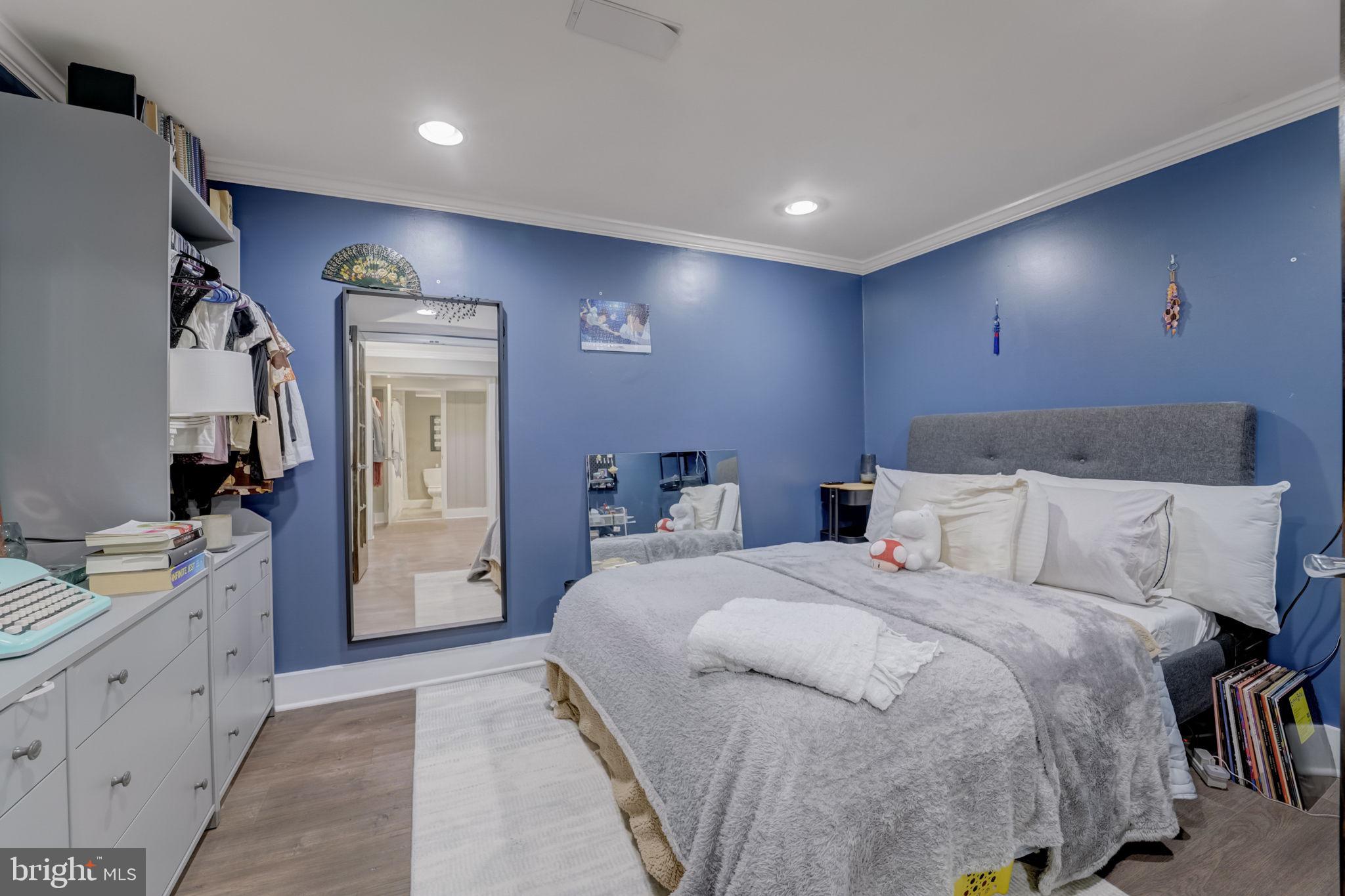 KNOLLWOOD - Residential