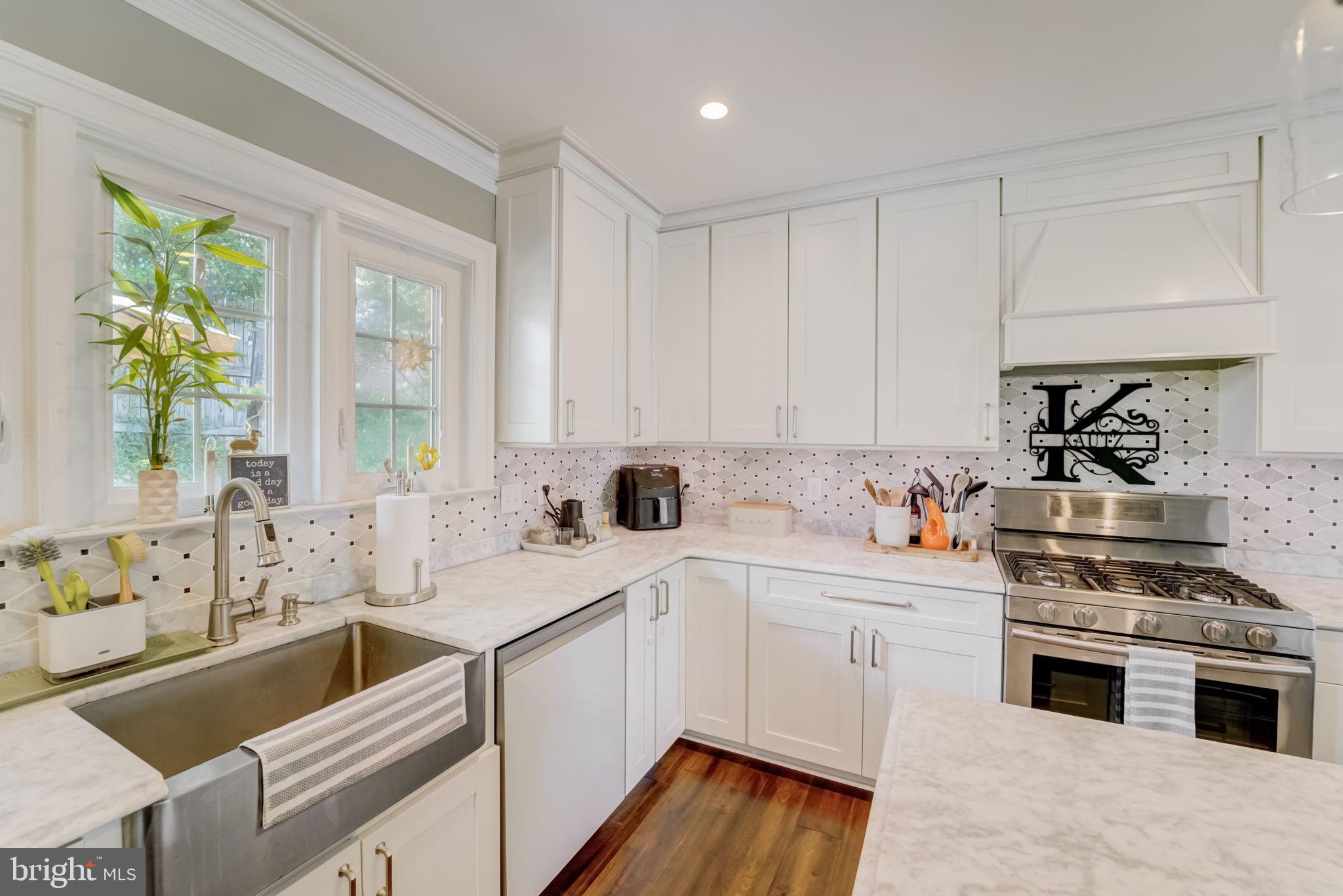 KNOLLWOOD - Residential