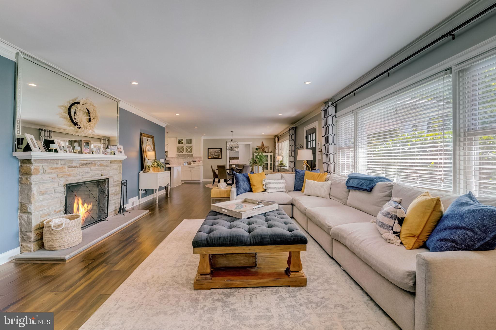 KNOLLWOOD - Residential