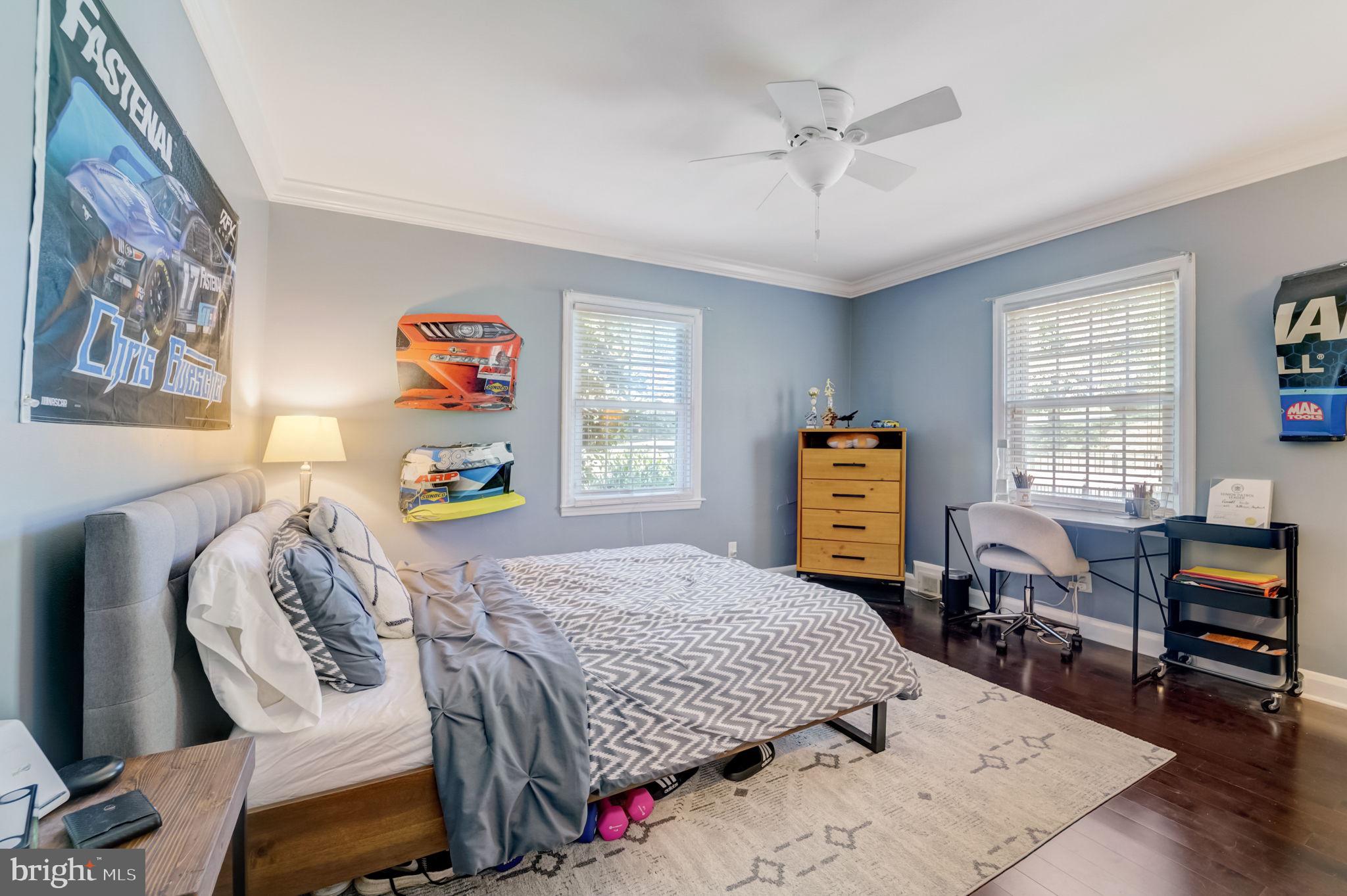 KNOLLWOOD - Residential