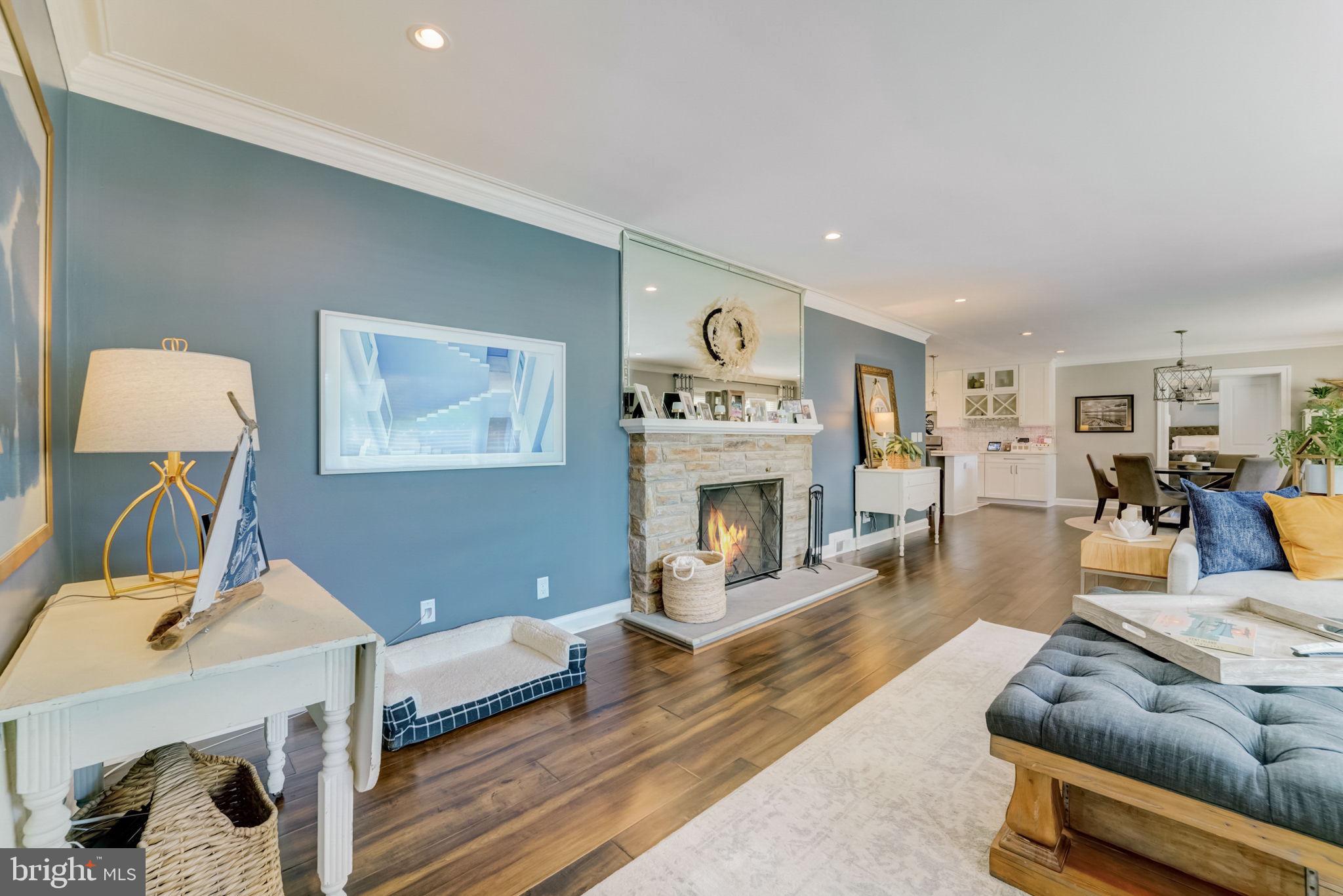 KNOLLWOOD - Residential