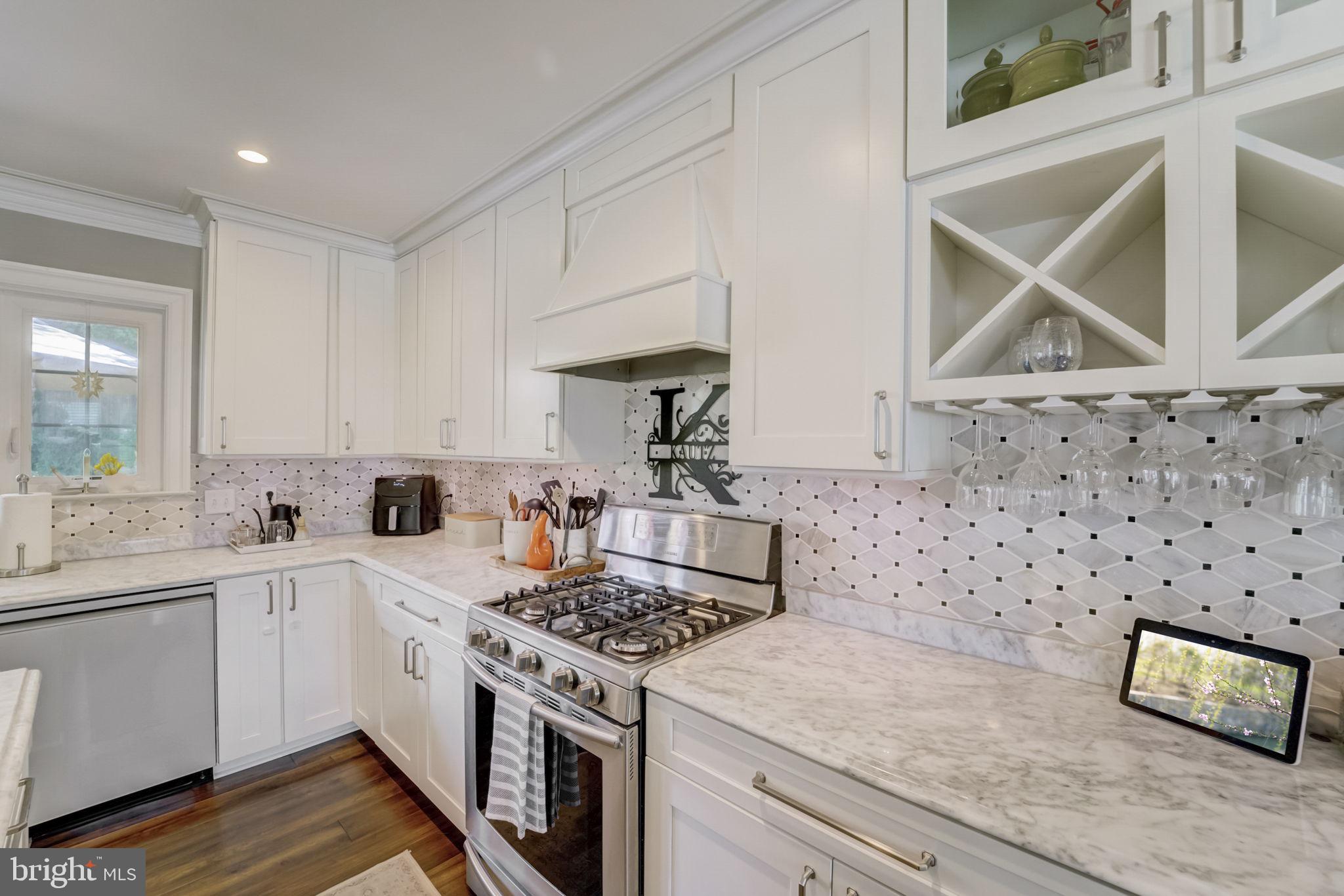 KNOLLWOOD - Residential