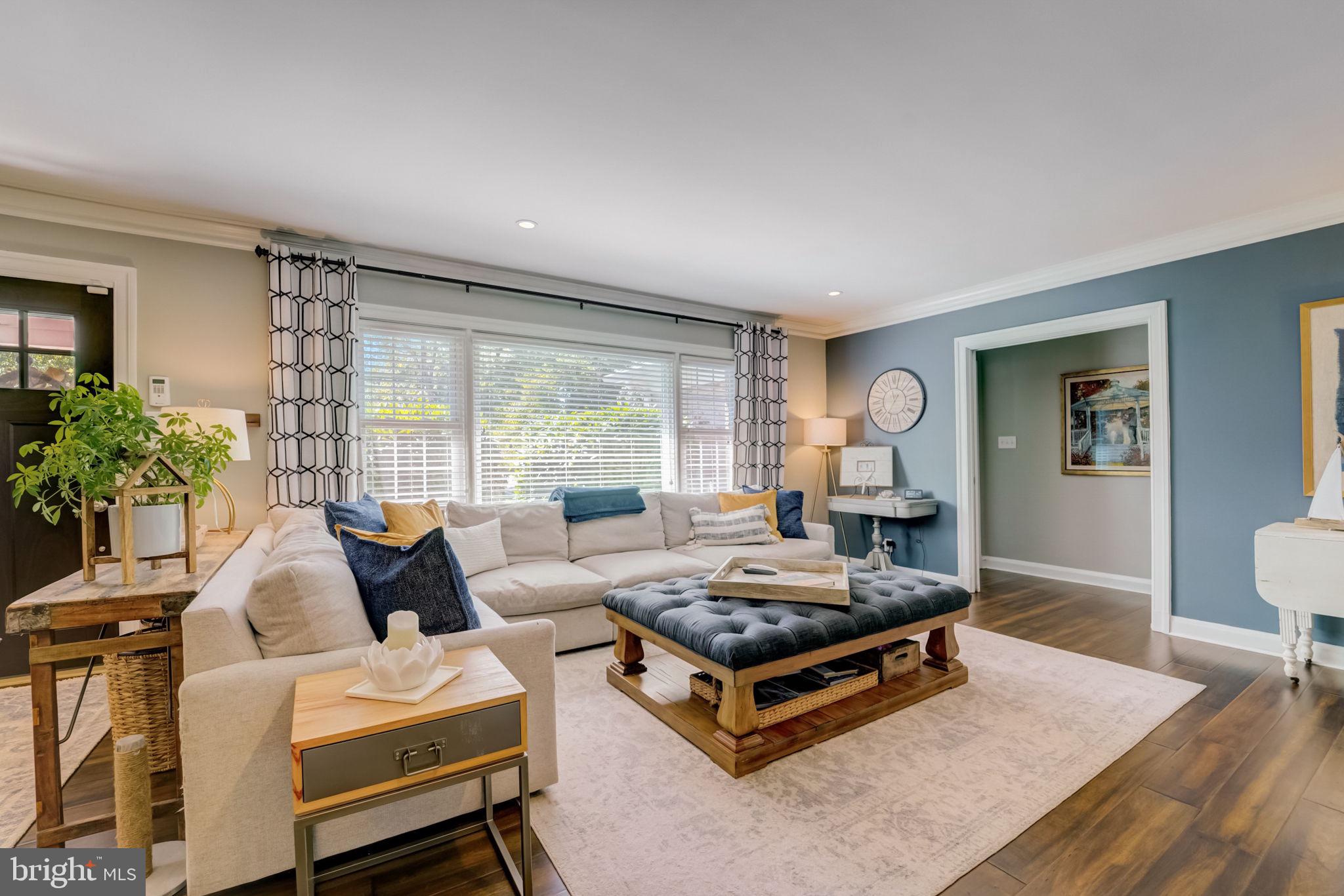 KNOLLWOOD - Residential