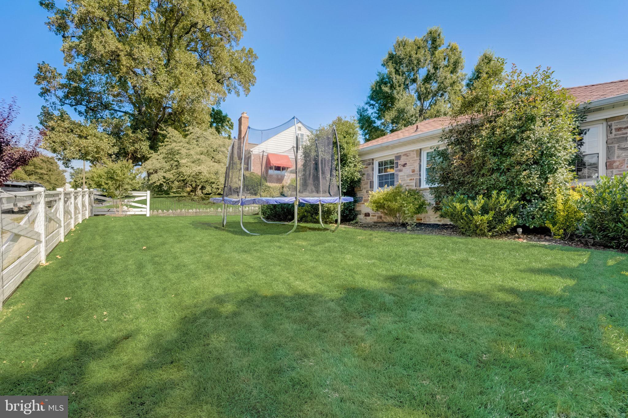 KNOLLWOOD - Residential