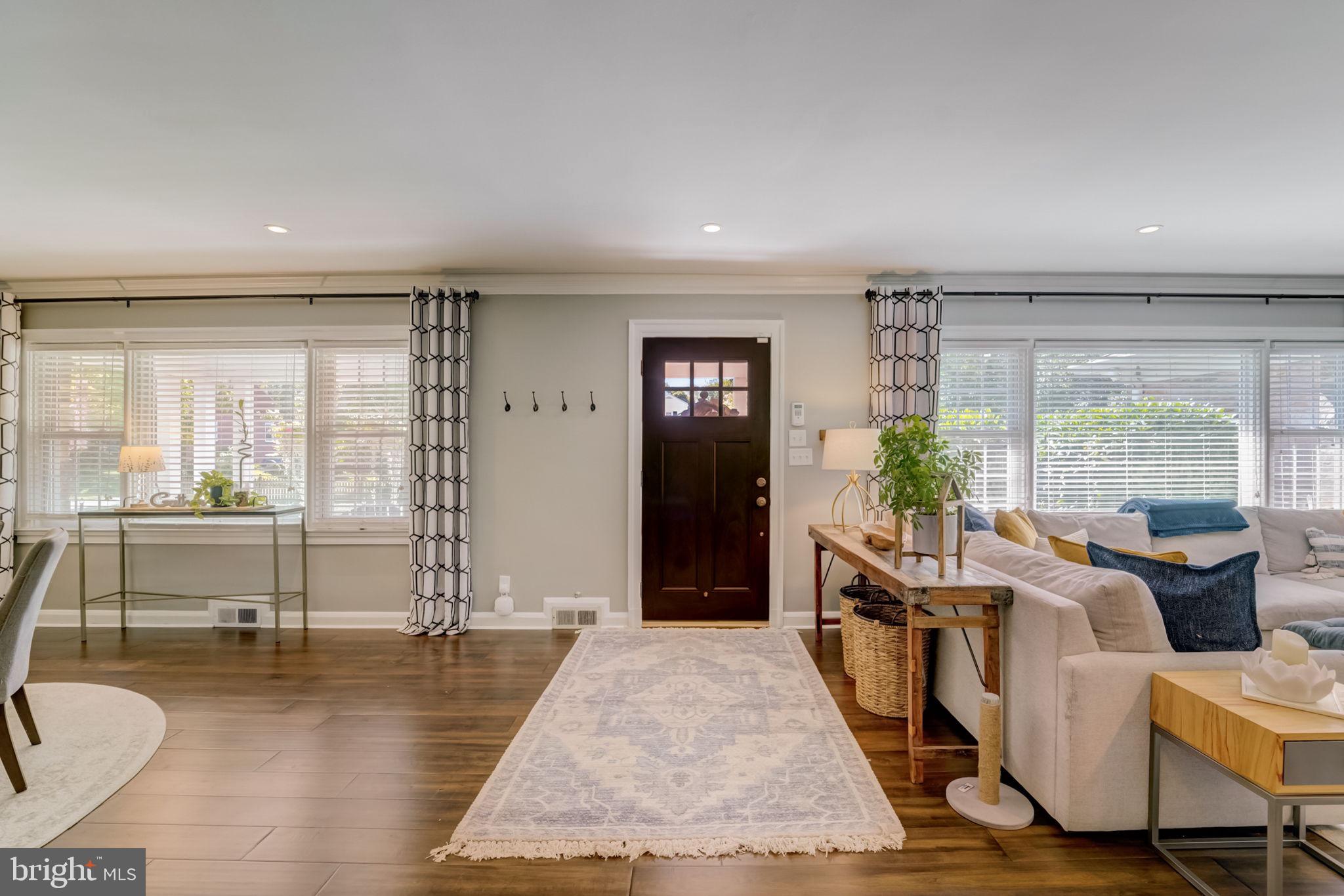 KNOLLWOOD - Residential