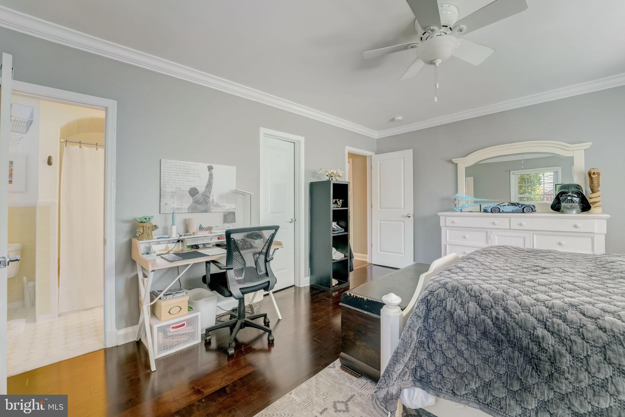 KNOLLWOOD - Residential