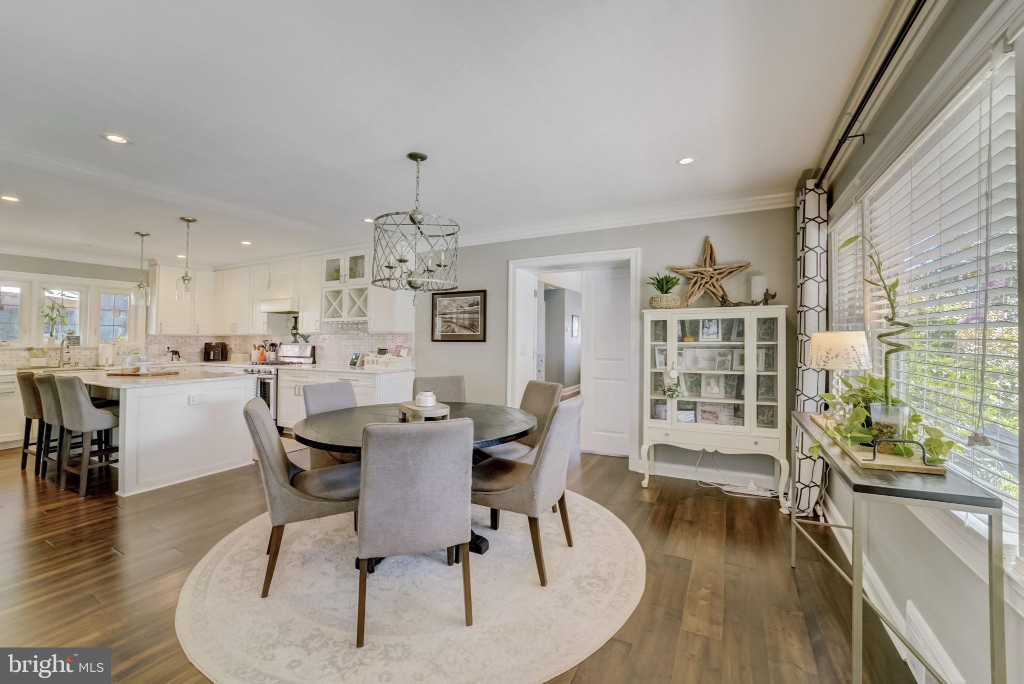 KNOLLWOOD - Residential