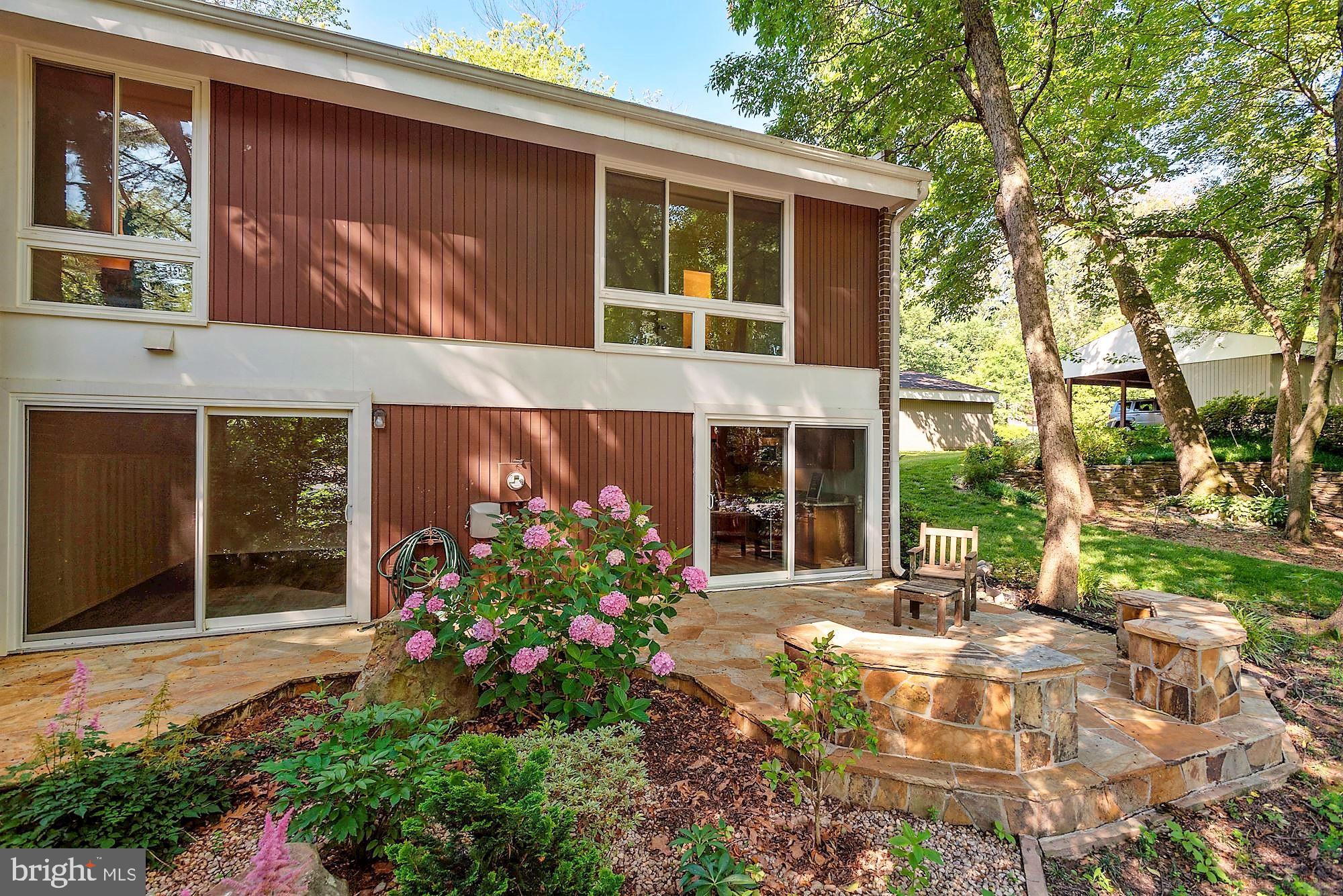 RESTON - Residential