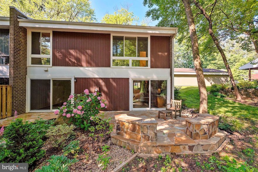 FABULOUS 4 SPACIOUS BEDROOM & 2.5 BATH TOWNHOME! GLEAMING REFINISHED HARDWOOD FLOORS !! MAIN LEVEL BRIGHT OPEN FLOOR-PLAN UPDATED 2012 KITCHEN W/ MAPLE CABINETS, GRANITE, & STAINLESS STEEL APPLIANCES/NEW HIGH-END REFRIGERATOR! UPDATED WINDOWS & SLIDERS! INVITING KITCHEN & LIVING ROOM LEAD TO 
CUSTOM-DESIGNED FLAGSTONE PATIO GARDEN OASIS-PERFECT FOR OUTDOOR LIVING! 
FRESHLY PAINTED INTERIOR!  AMAZING LOCATION-PATHS LEAD TO LAKE ANNE PLAZA & RESTON TOWN CENTER! JUST BLOCKS TO THE ELEMENTARY SCHOOL! LESS THAN 2.5 MILES TO RESTON STATION METRO! MINUTES TO EVERYTHING! WELCOME HOME! RESTON AMENITIES, POOLS, TENNIS, TRAILS, BASEBALL & SOCCER FIELDS & MUCH MORE...WELCOME HOME!