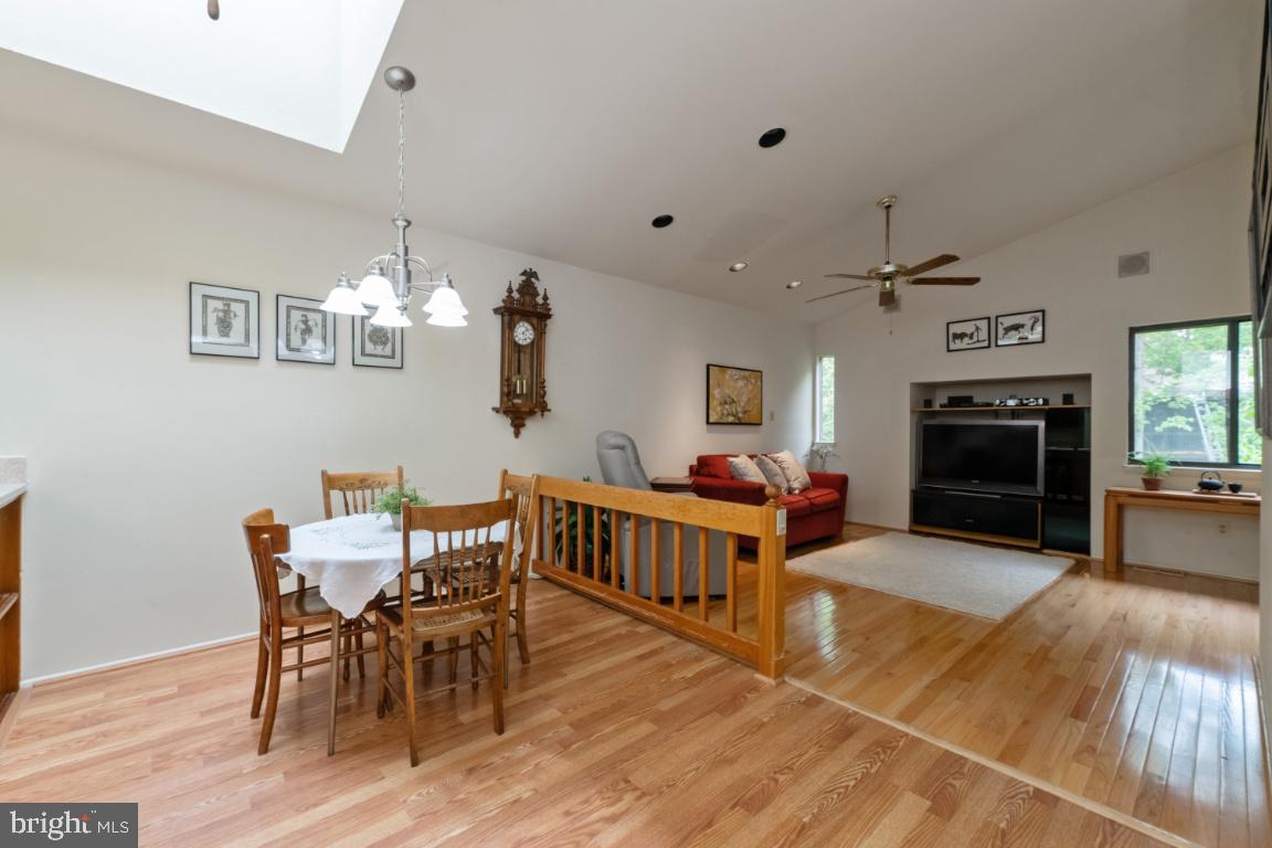 CLEMENS CROSSING - Residential