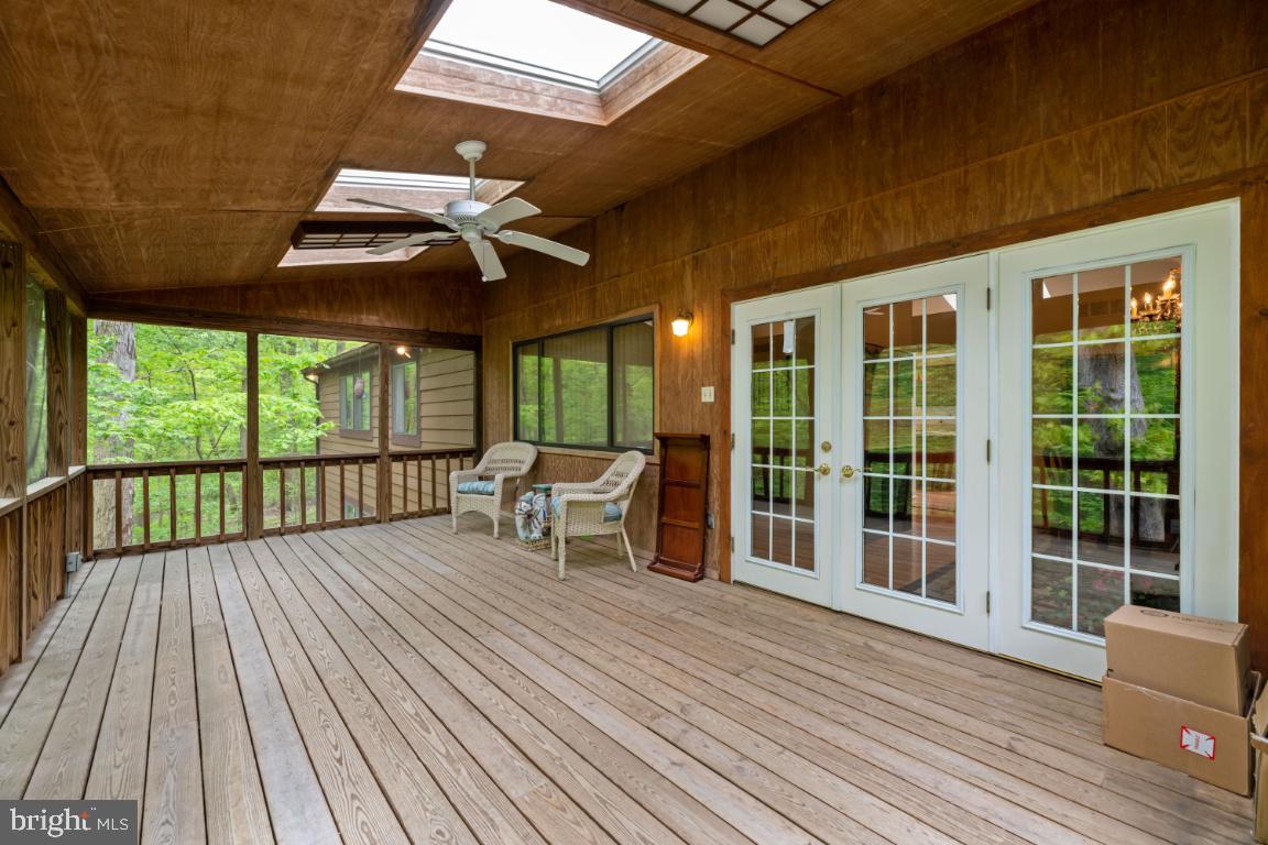 CLEMENS CROSSING - Residential