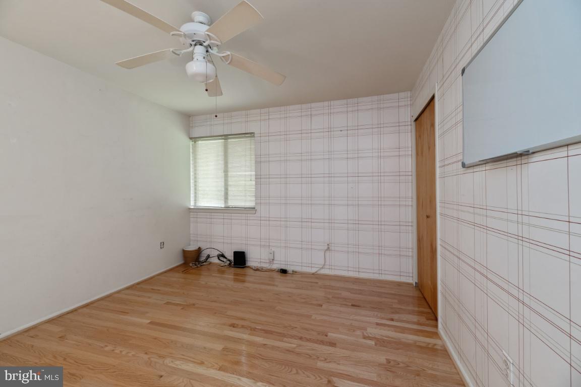 CLEMENS CROSSING - Residential