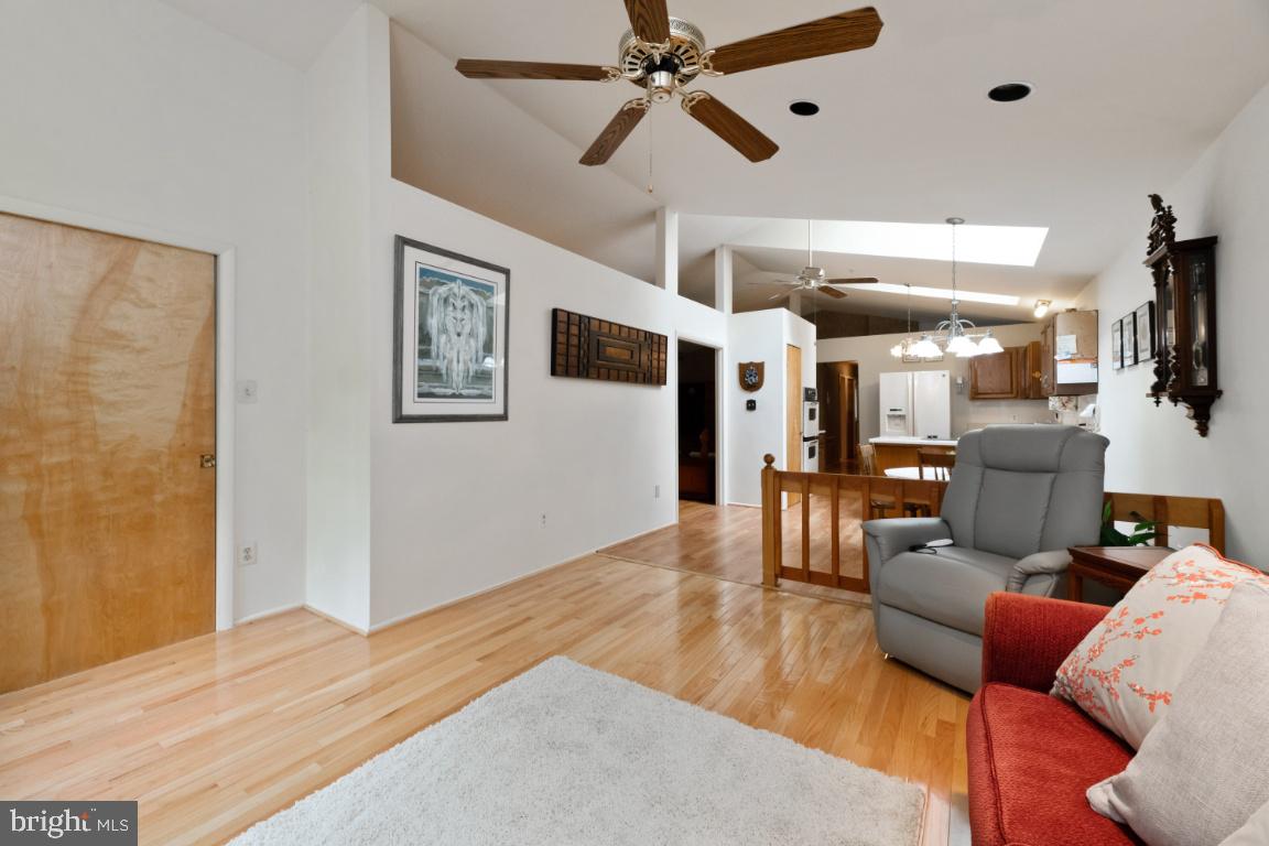 CLEMENS CROSSING - Residential