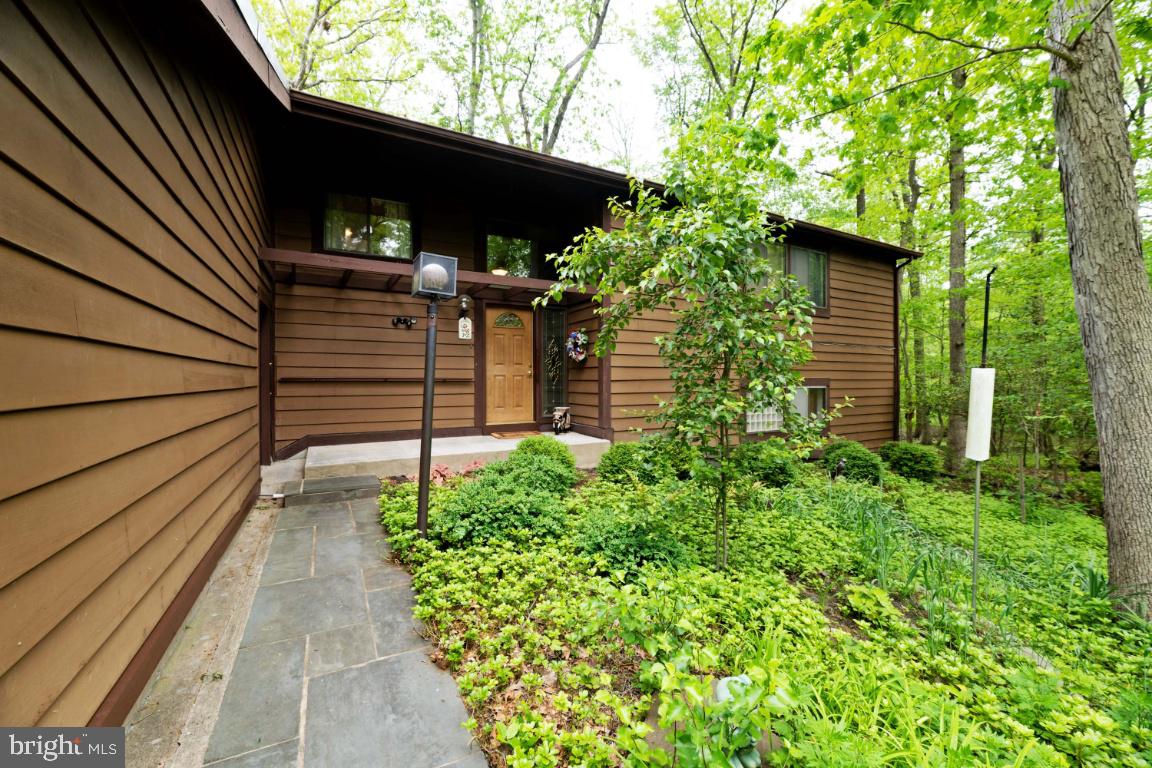 CLEMENS CROSSING - Residential