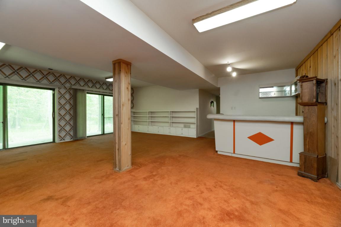 CLEMENS CROSSING - Residential