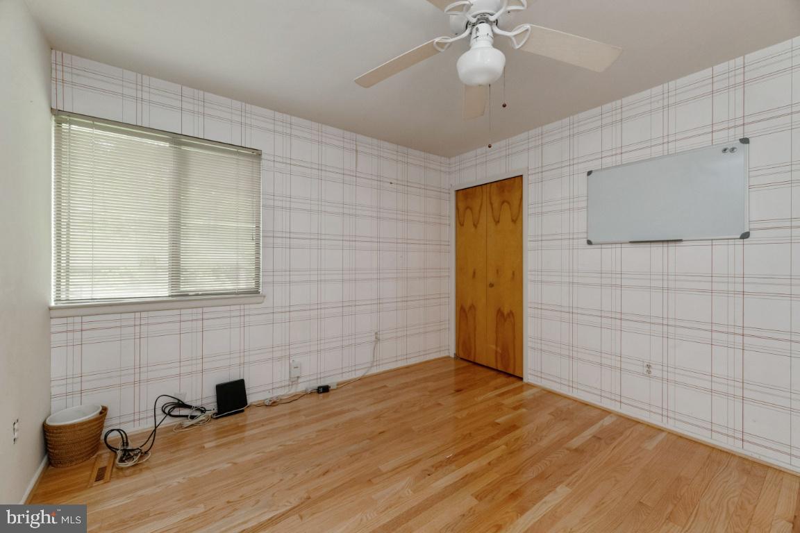 CLEMENS CROSSING - Residential