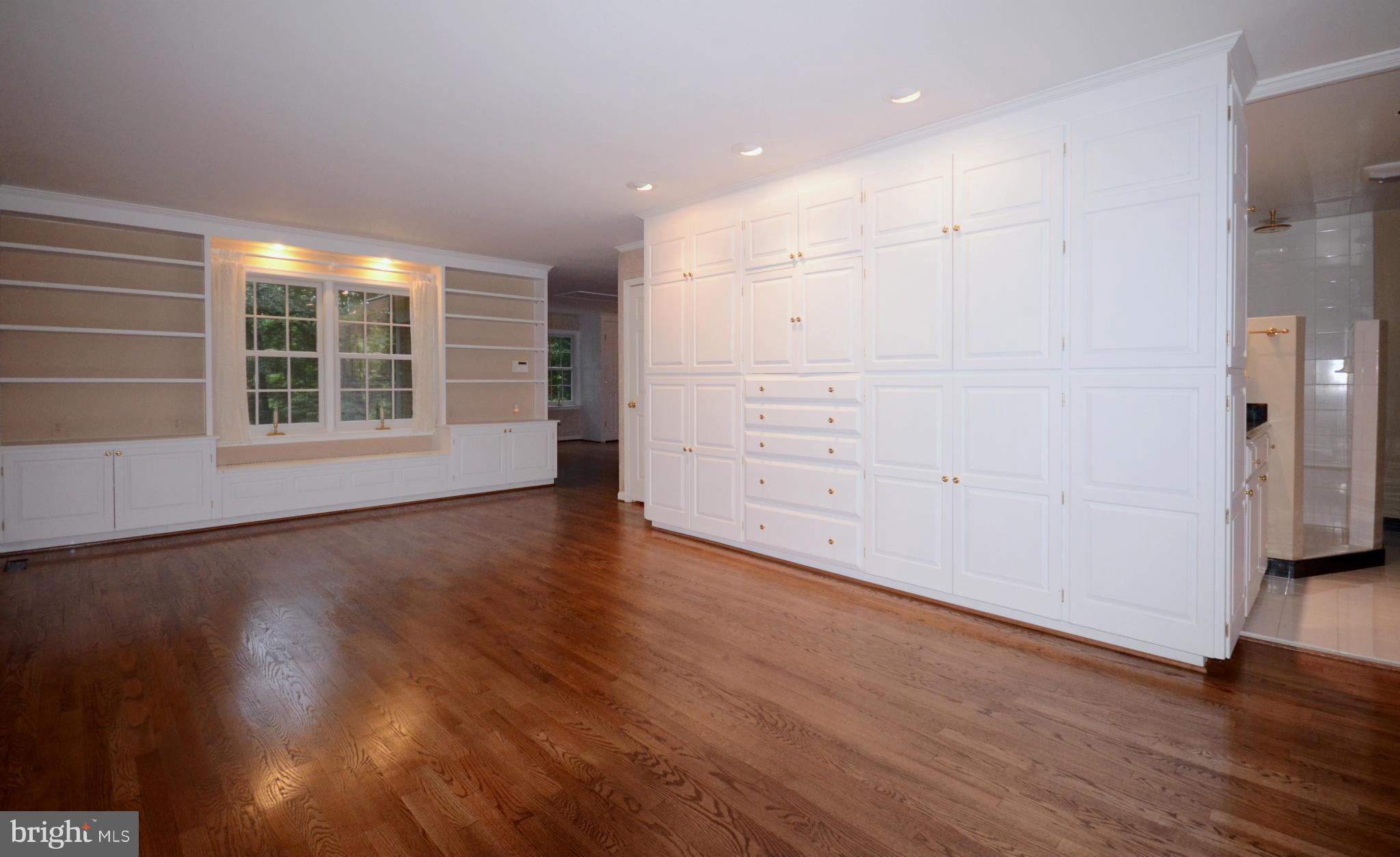 EAGLES NEST - Residential