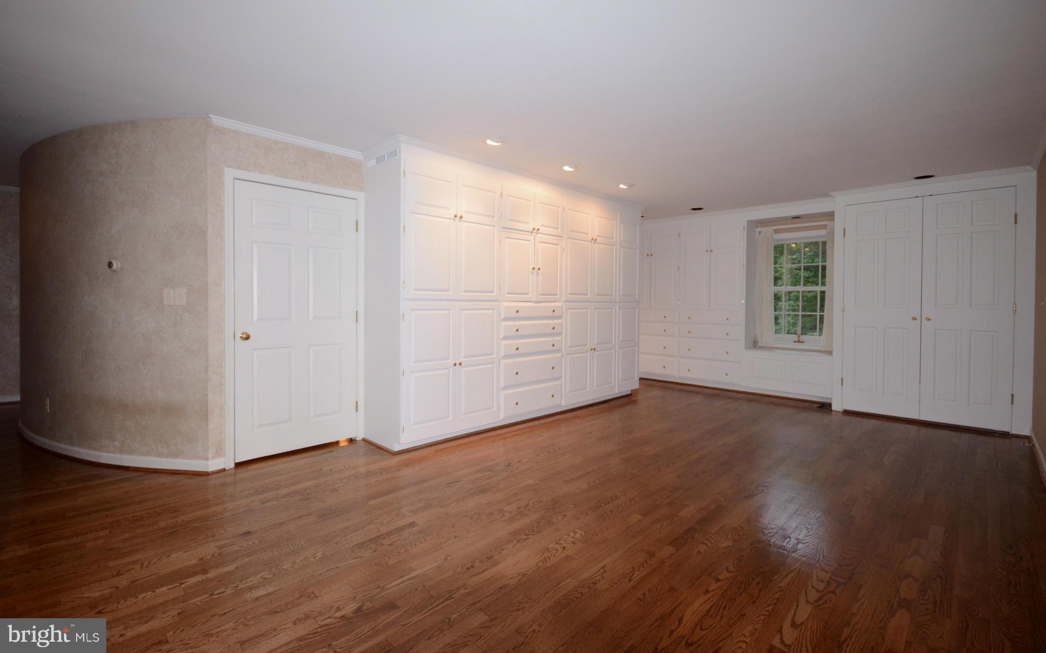 EAGLES NEST - Residential