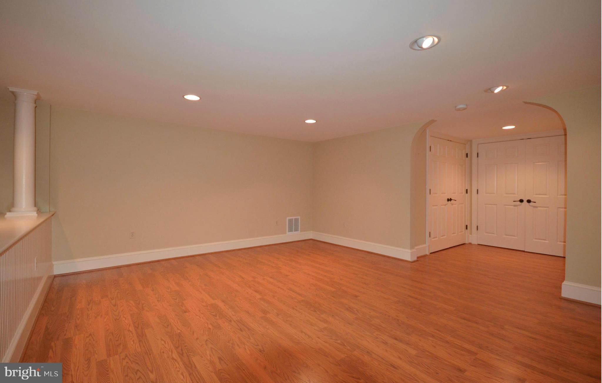 EAGLES NEST - Residential