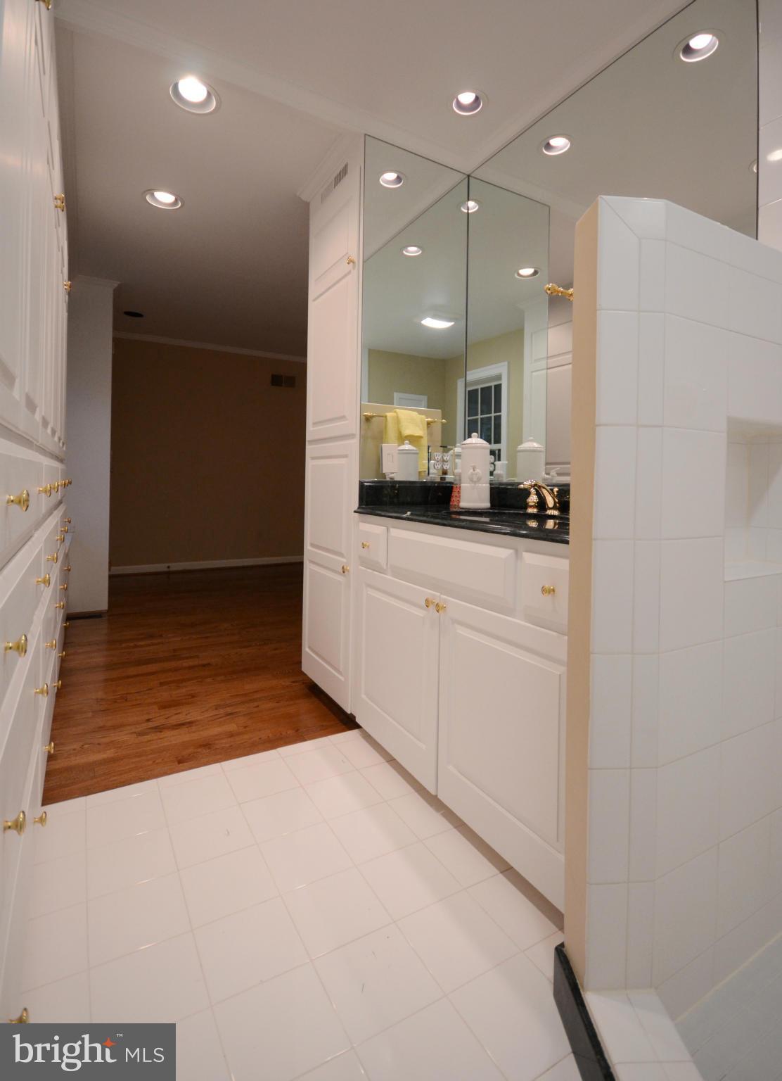 EAGLES NEST - Residential