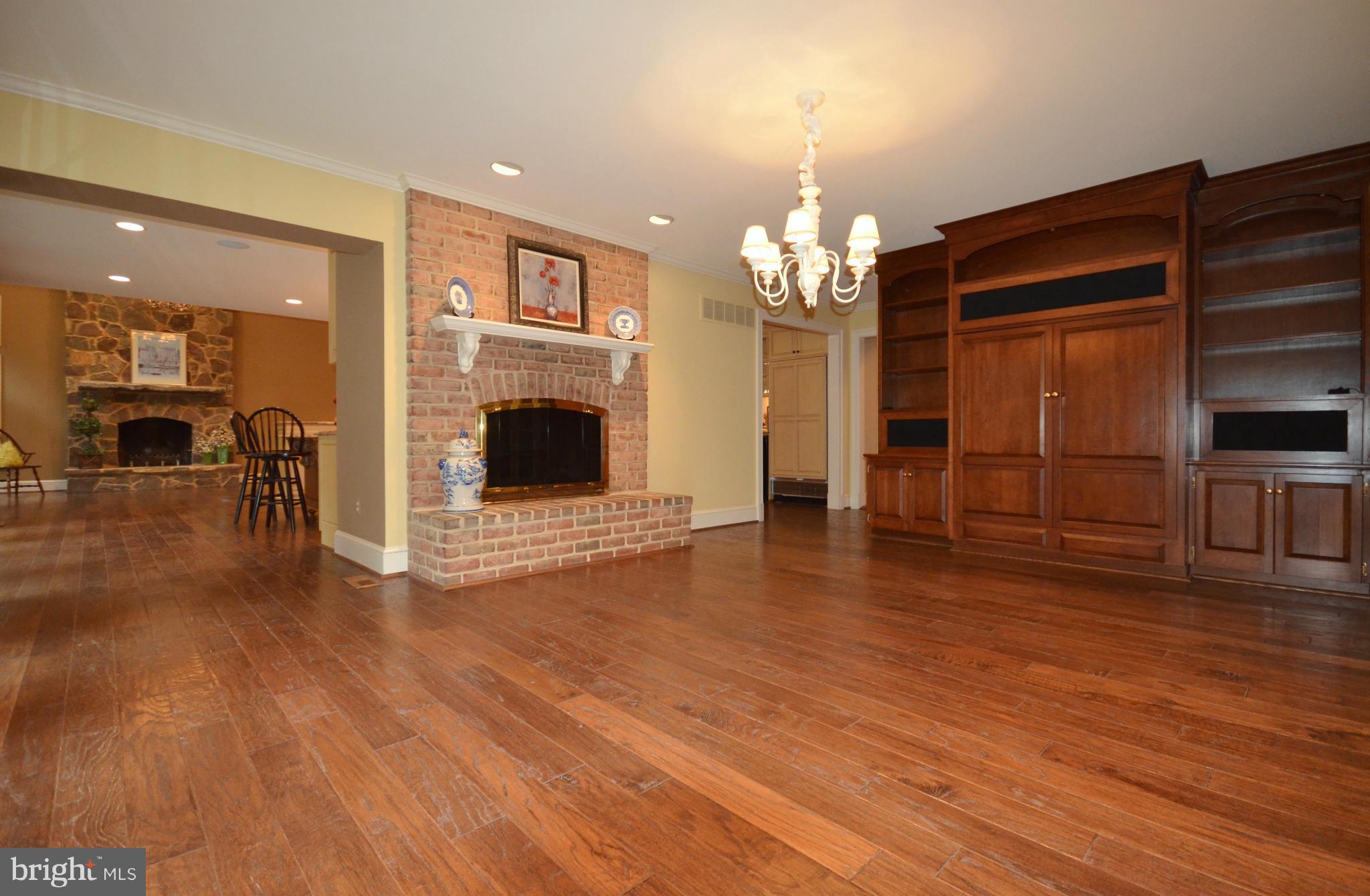 EAGLES NEST - Residential