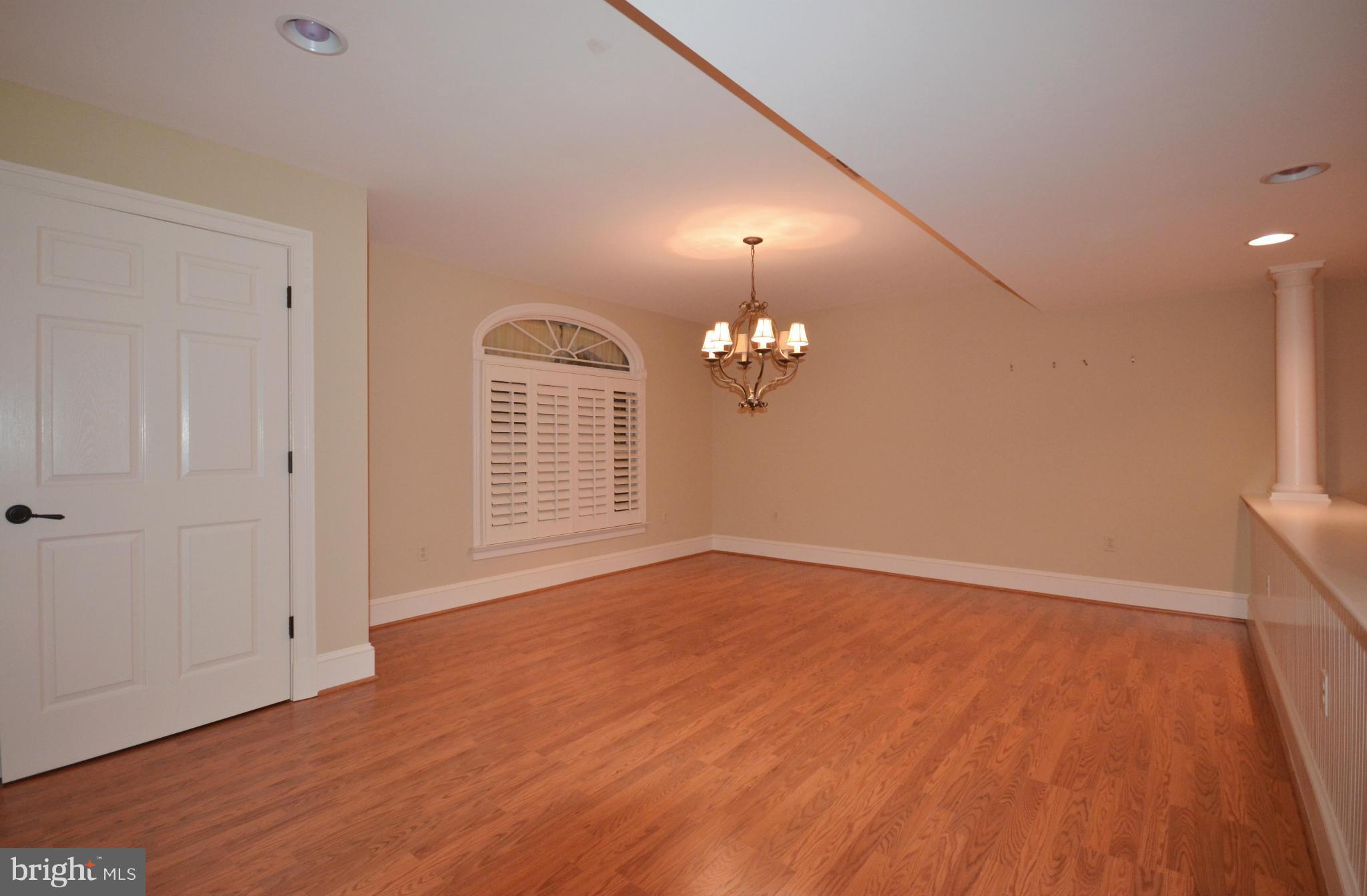 EAGLES NEST - Residential