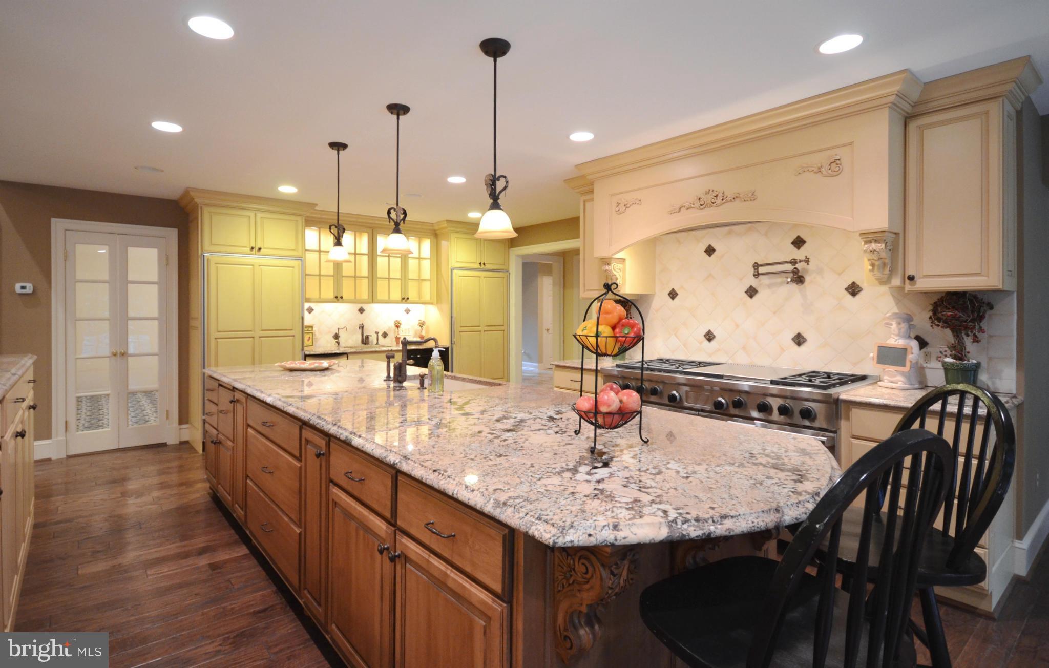 EAGLES NEST - Residential