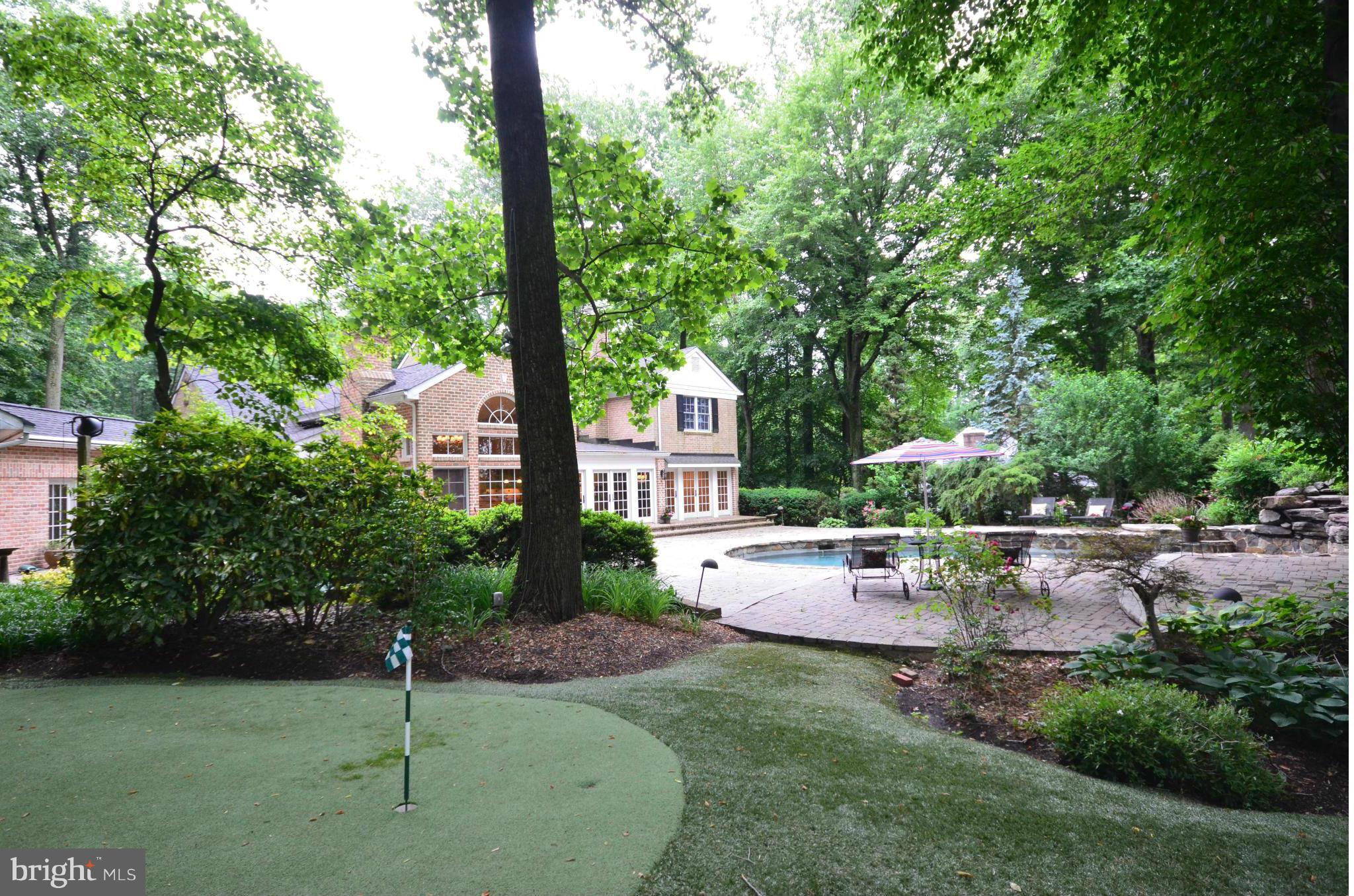 EAGLES NEST - Residential