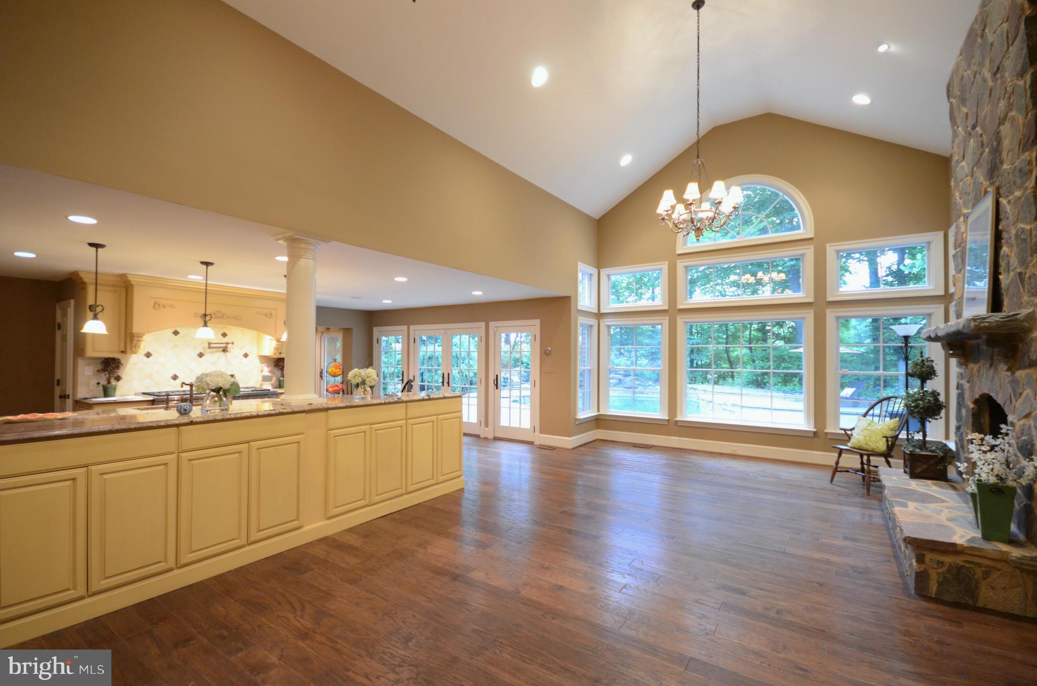 EAGLES NEST - Residential