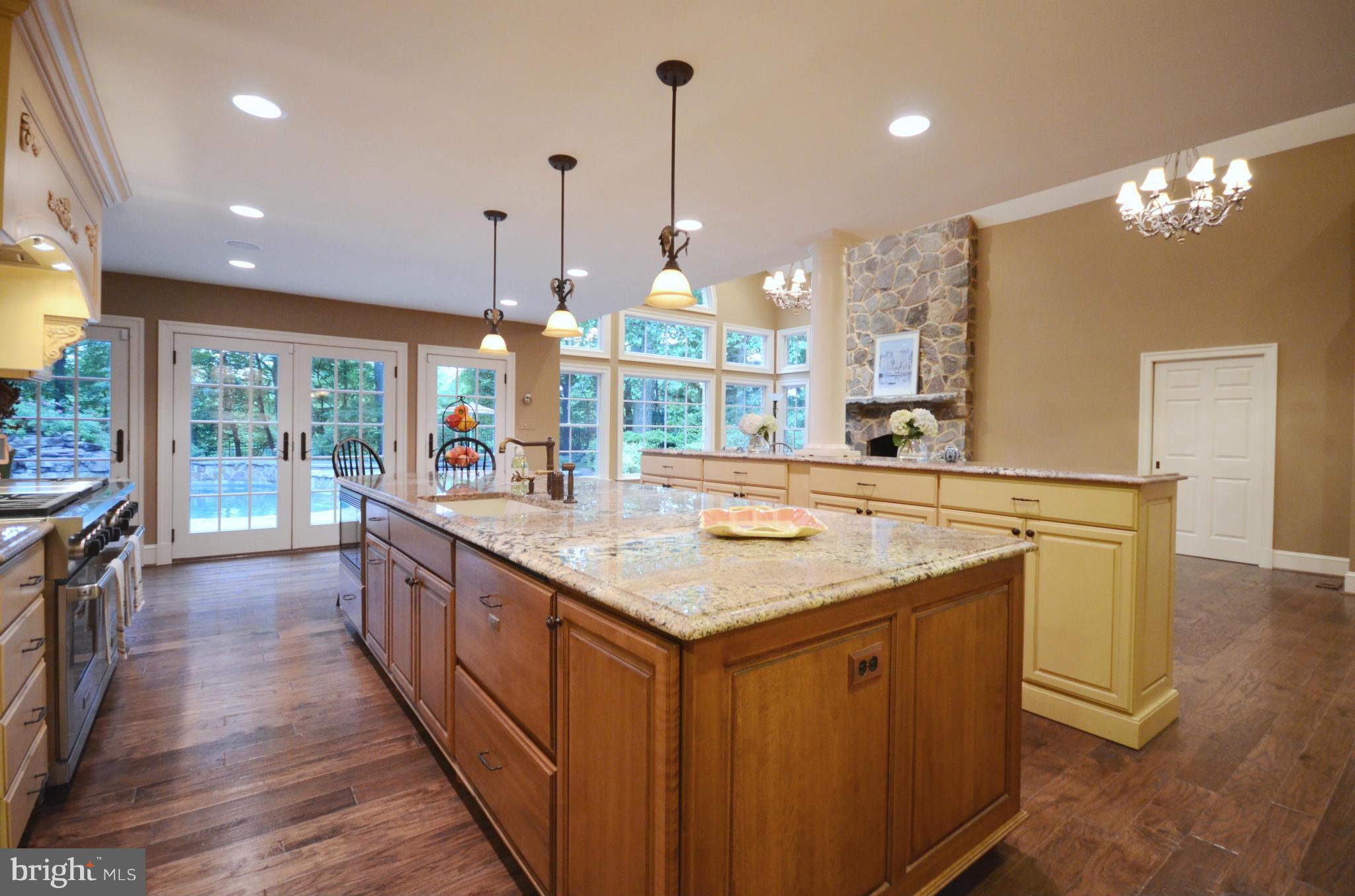 EAGLES NEST - Residential